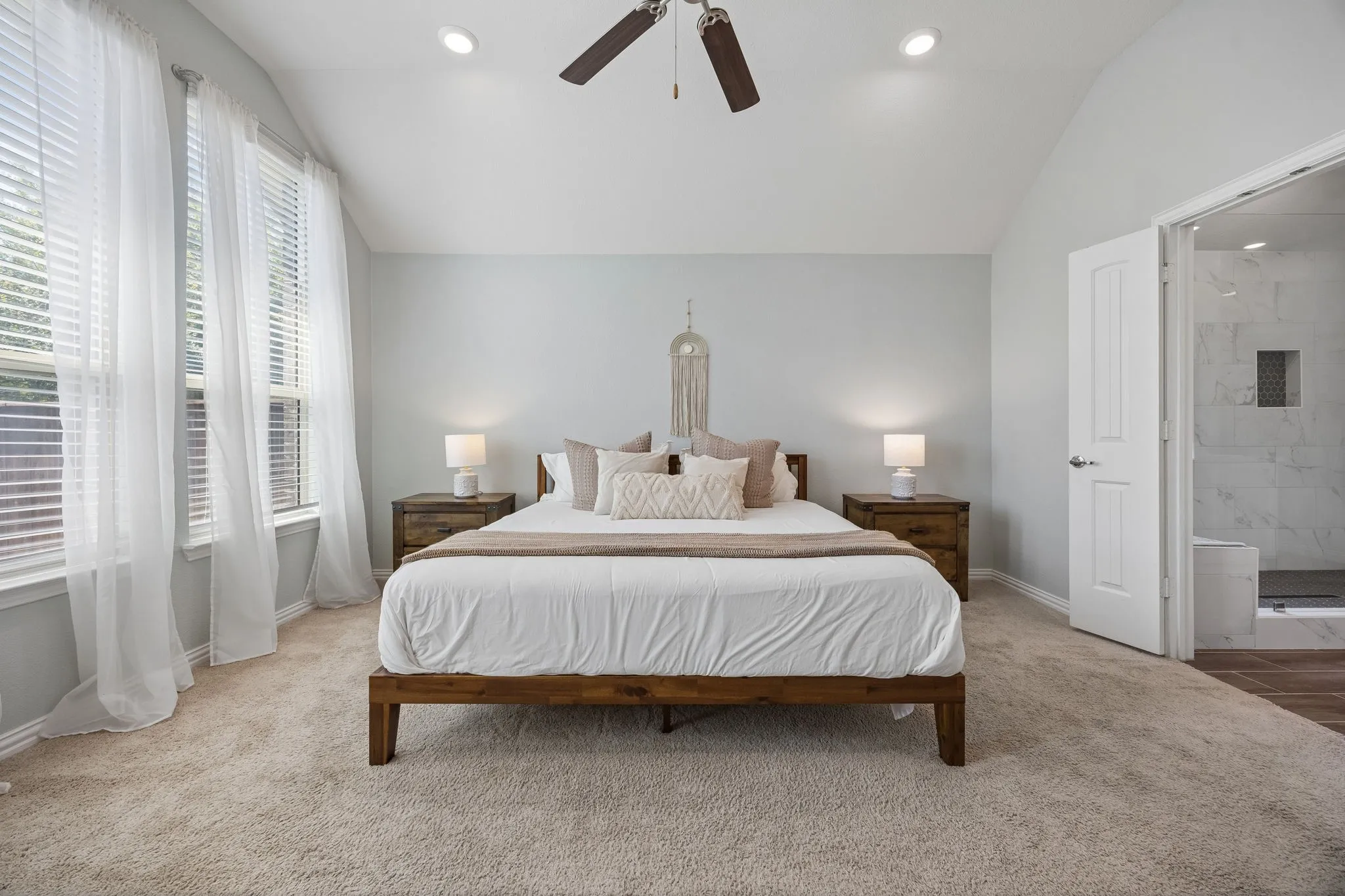 Single Family Residence For Sale in Kaufman County , 733 Mercy Street, Forney, Texas 75126, 4 Bedroom, 3 Bathroom, 2 Garage spaces, 2,373 Sqft, built in 2019, mls#21331081, Real Estate Agent in Forney, Homes For Sale in Kaufman county, Homes For Sale in Forney, Realtor in Forney Texas, Real Estate Brokerage Independent Realty Texas, Luminita Cordes Realtor