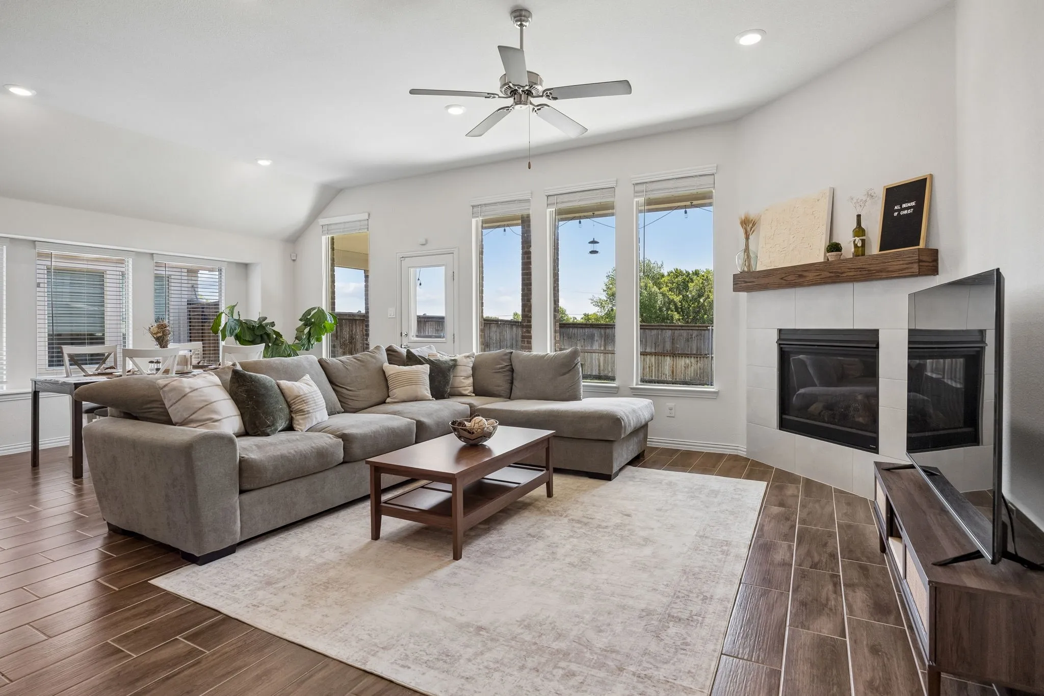 Single Family Residence For Sale in Kaufman County , 733 Mercy Street, Forney, Texas 75126, 4 Bedroom, 3 Bathroom, 2 Garage spaces, 2,373 Sqft, built in 2019, mls#21331081, Real Estate Agent in Forney, Homes For Sale in Kaufman county, Homes For Sale in Forney, Realtor in Forney Texas, Real Estate Brokerage Independent Realty Texas, Luminita Cordes Realtor