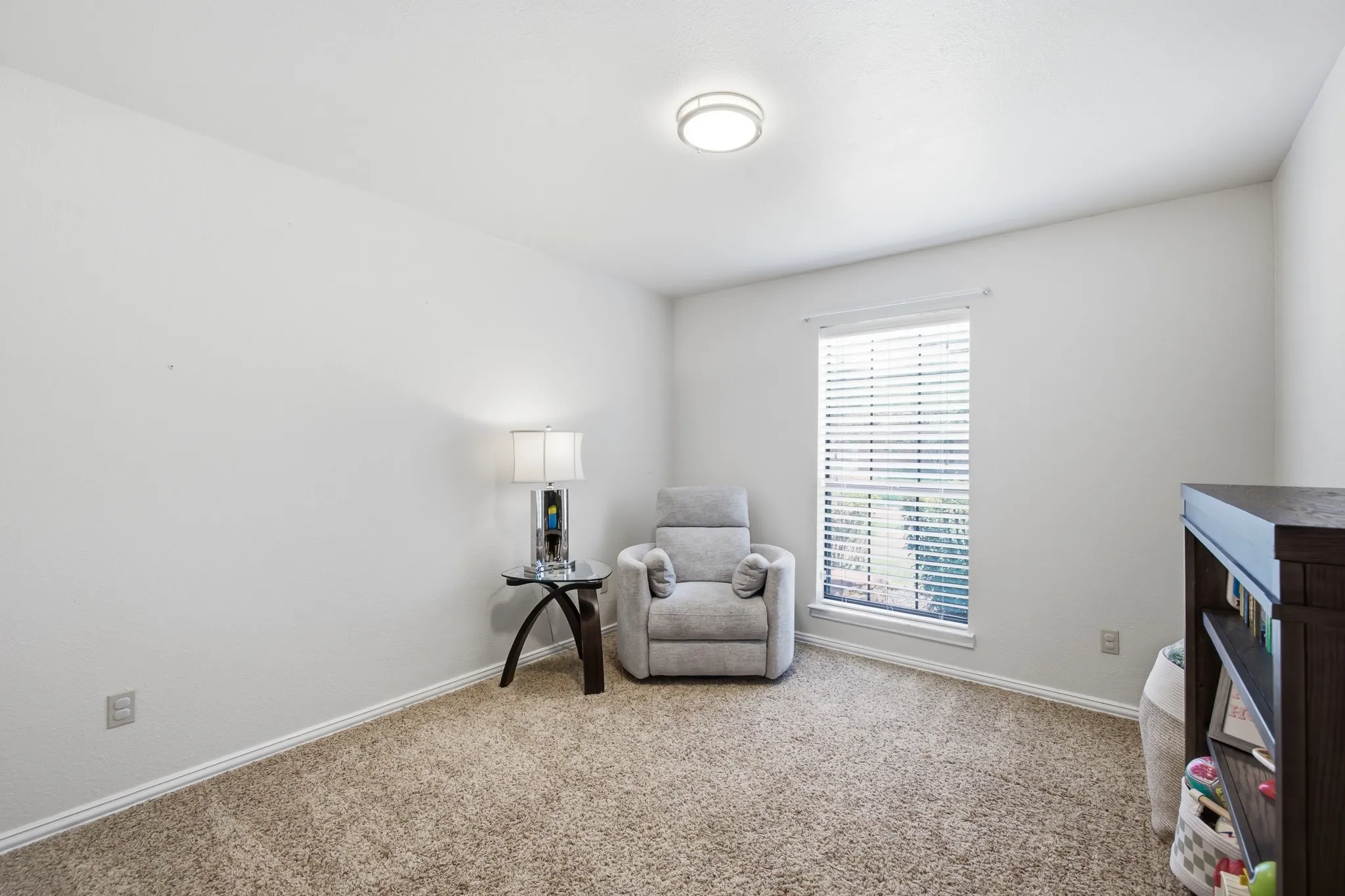 Single Family Residence For Sale in Denton County , 11 Edgemere Drive, Trophy Club, Texas 76262, 3 Bedroom, 3 Bathroom, 2 Garage spaces, 2,068 Sqft, built in 1984, mls#21350546, Real Estate Agent in Trophy Club, Homes For Sale in Denton county, Homes For Sale in Trophy Club, Realtor in Trophy Club Texas, Real Estate Brokerage Independent Realty Texas, Luminita Cordes Realtor