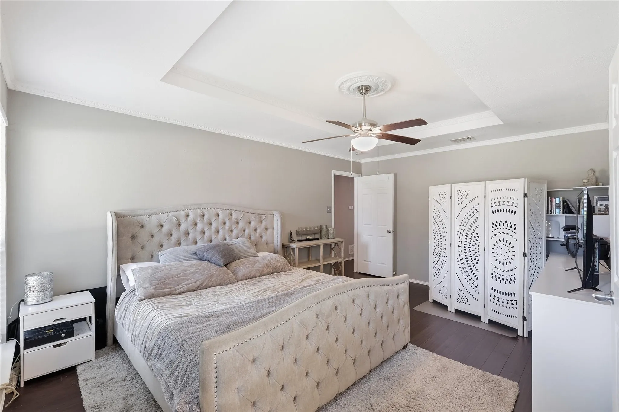 Large bedroom.