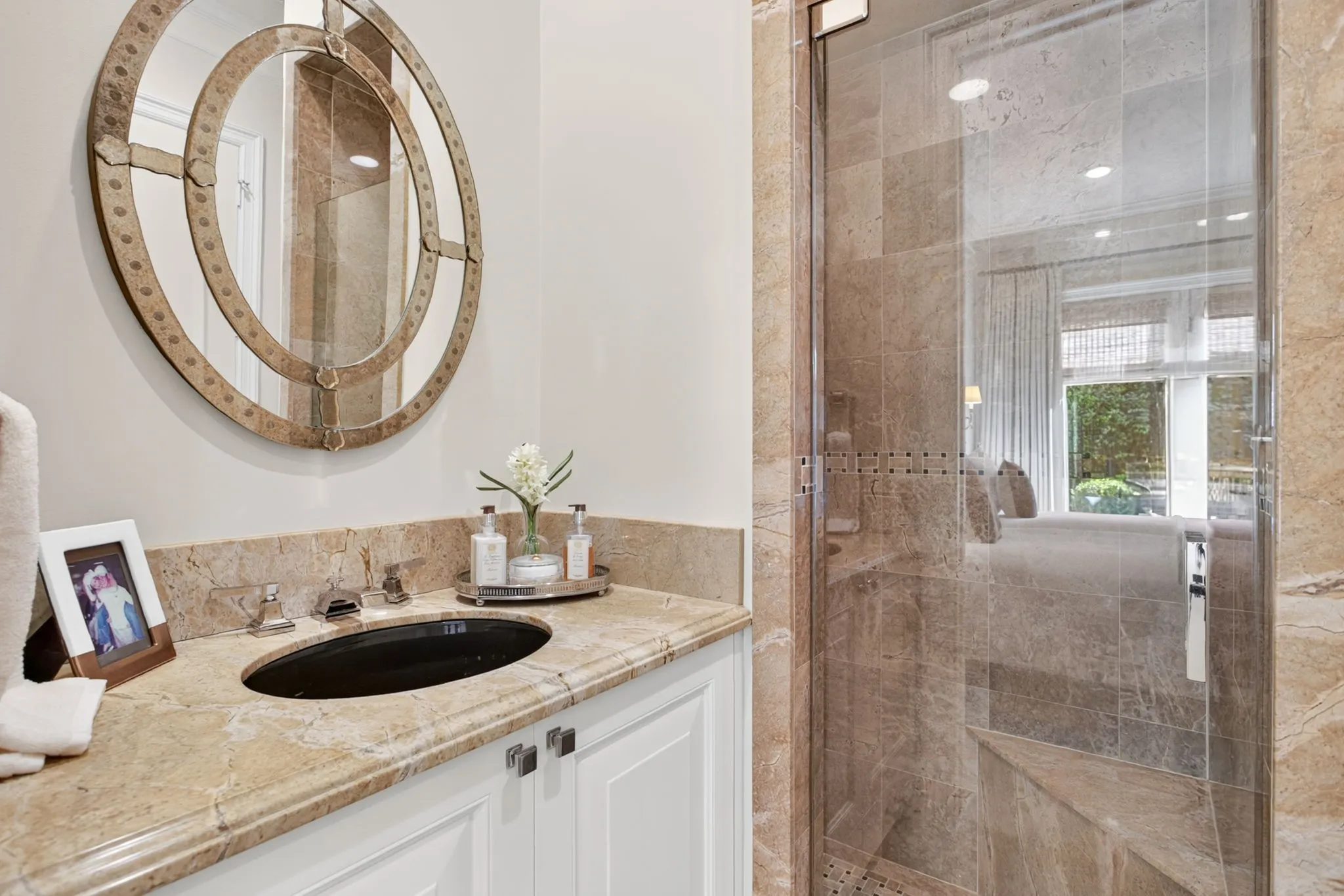 Single Family Residence For Sale in Tarrant County , 4902 Westbriar Drive, Fort Worth, Texas 76109, 3 Bedroom, 4 Bathroom, 2 Garage spaces, 3,096 Sqft, built in 1983, mls#21352190, Real Estate Agent in Fort Worth, Homes For Sale in Tarrant county, Homes For Sale in Fort Worth, Realtor in Fort Worth Texas, Real Estate Brokerage Independent Realty Texas, Luminita Cordes Realtor