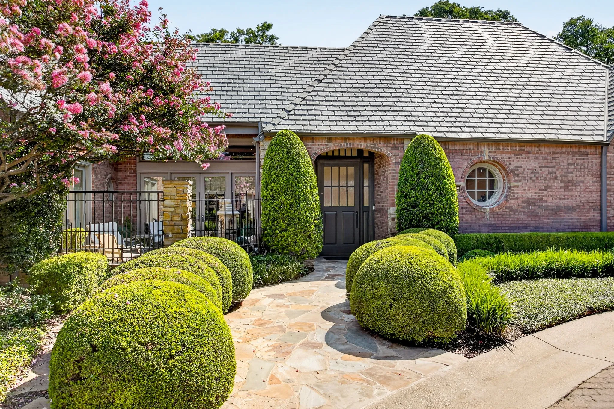 Single Family Residence For Sale in Tarrant County , 4902 Westbriar Drive, Fort Worth, Texas 76109, 3 Bedroom, 4 Bathroom, 2 Garage spaces, 3,096 Sqft, built in 1983, mls#21352190, Real Estate Agent in Fort Worth, Homes For Sale in Tarrant county, Homes For Sale in Fort Worth, Realtor in Fort Worth Texas, Real Estate Brokerage Independent Realty Texas, Luminita Cordes Realtor