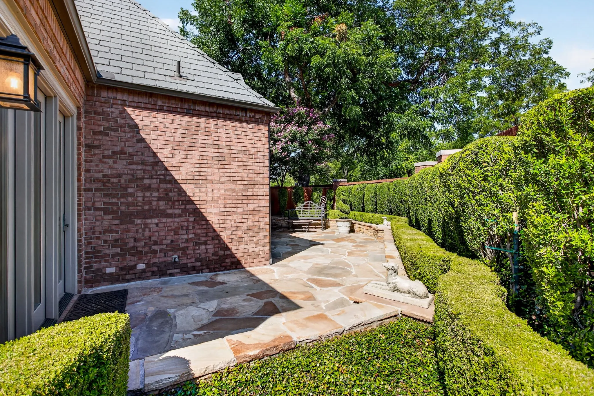 Single Family Residence For Sale in Tarrant County , 4902 Westbriar Drive, Fort Worth, Texas 76109, 3 Bedroom, 4 Bathroom, 2 Garage spaces, 3,096 Sqft, built in 1983, mls#21352190, Real Estate Agent in Fort Worth, Homes For Sale in Tarrant county, Homes For Sale in Fort Worth, Realtor in Fort Worth Texas, Real Estate Brokerage Independent Realty Texas, Luminita Cordes Realtor
