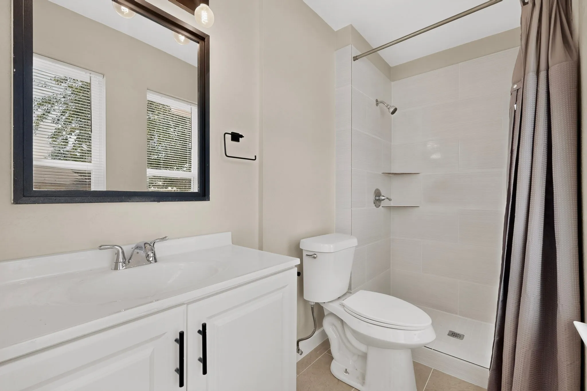 Single Family Residence For Rent in Collin County , 1717 Japonica Lane, Plano, Texas 75074, 3 Bedroom, 2 Bathroom, 1 Garage spaces, 1,384 Sqft, built in 1969, mls#21352157, Real Estate Agent in Plano, Homes For Rent in Collin county, Homes For Rent in Plano, Realtor in Plano Texas, Real Estate Brokerage Independent Realty Texas, Luminita Cordes Realtor