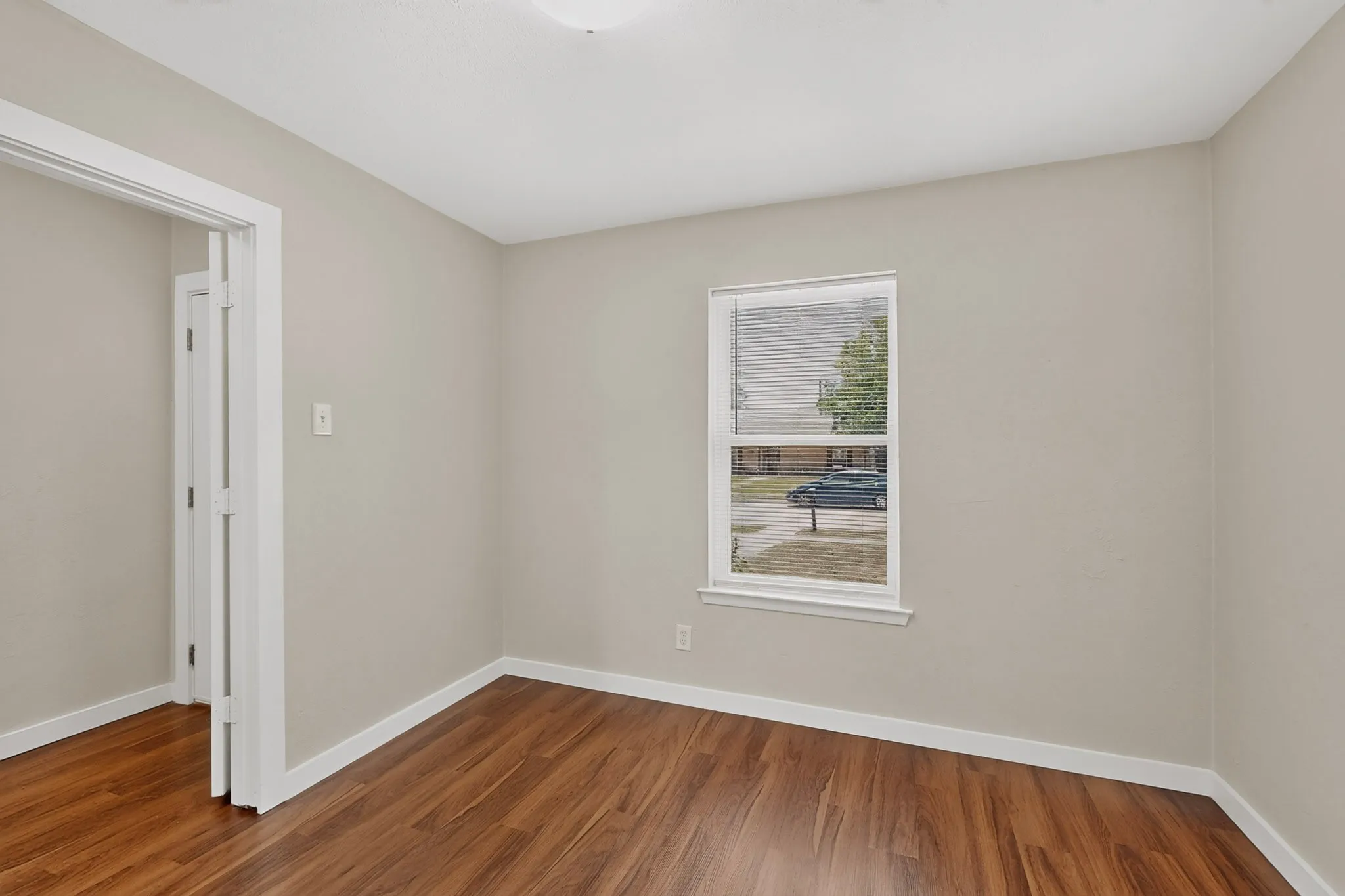 Single Family Residence For Rent in Collin County , 1717 Japonica Lane, Plano, Texas 75074, 3 Bedroom, 2 Bathroom, 1 Garage spaces, 1,384 Sqft, built in 1969, mls#21352157, Real Estate Agent in Plano, Homes For Rent in Collin county, Homes For Rent in Plano, Realtor in Plano Texas, Real Estate Brokerage Independent Realty Texas, Luminita Cordes Realtor