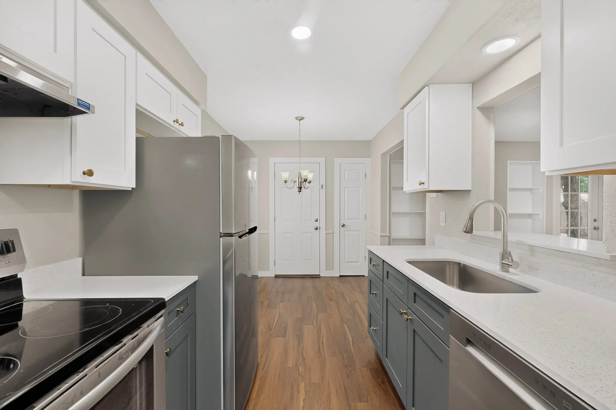 Single Family Residence For Rent in Collin County , 1717 Japonica Lane, Plano, Texas 75074, 3 Bedroom, 2 Bathroom, 1 Garage spaces, 1,384 Sqft, built in 1969, mls#21352157, Real Estate Agent in Plano, Homes For Rent in Collin county, Homes For Rent in Plano, Realtor in Plano Texas, Real Estate Brokerage Independent Realty Texas, Luminita Cordes Realtor