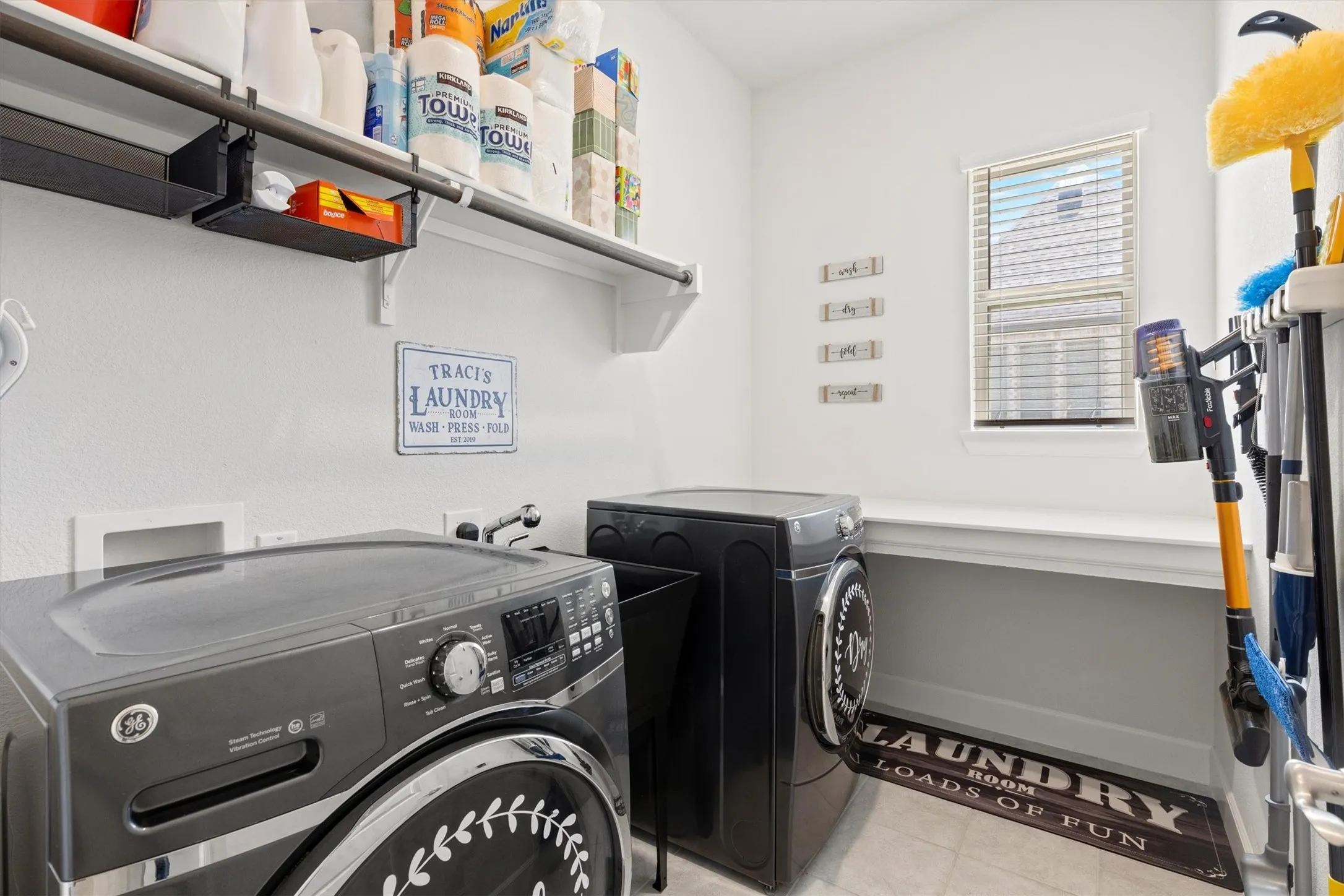 Single Family Residence For Sale in Collin County , 12110 Curry Creek Drive, Frisco, Texas 75035, 5 Bedroom, 4 Bathroom, 2 Garage spaces, 3,621 Sqft, built in 2019, mls#21353165, Real Estate Agent in Frisco, Homes For Sale in Collin county, Homes For Sale in Frisco, Realtor in Frisco Texas, Real Estate Brokerage Independent Realty Texas, Luminita Cordes Realtor