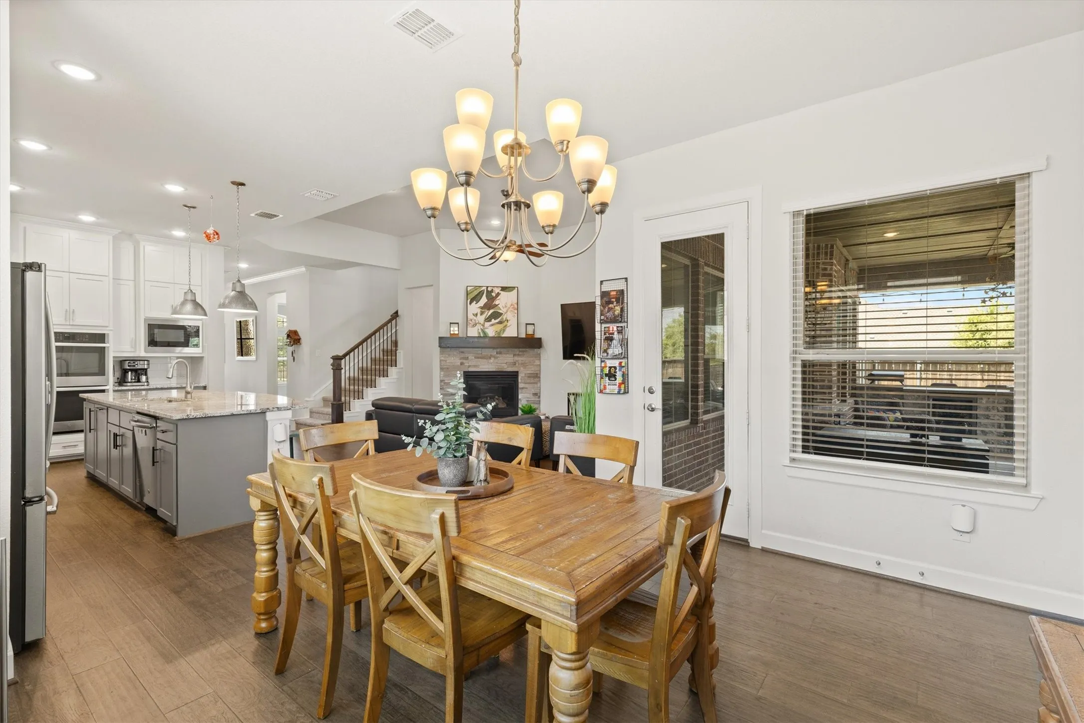 Single Family Residence For Sale in Collin County , 12110 Curry Creek Drive, Frisco, Texas 75035, 5 Bedroom, 4 Bathroom, 2 Garage spaces, 3,621 Sqft, built in 2019, mls#21353165, Real Estate Agent in Frisco, Homes For Sale in Collin county, Homes For Sale in Frisco, Realtor in Frisco Texas, Real Estate Brokerage Independent Realty Texas, Luminita Cordes Realtor