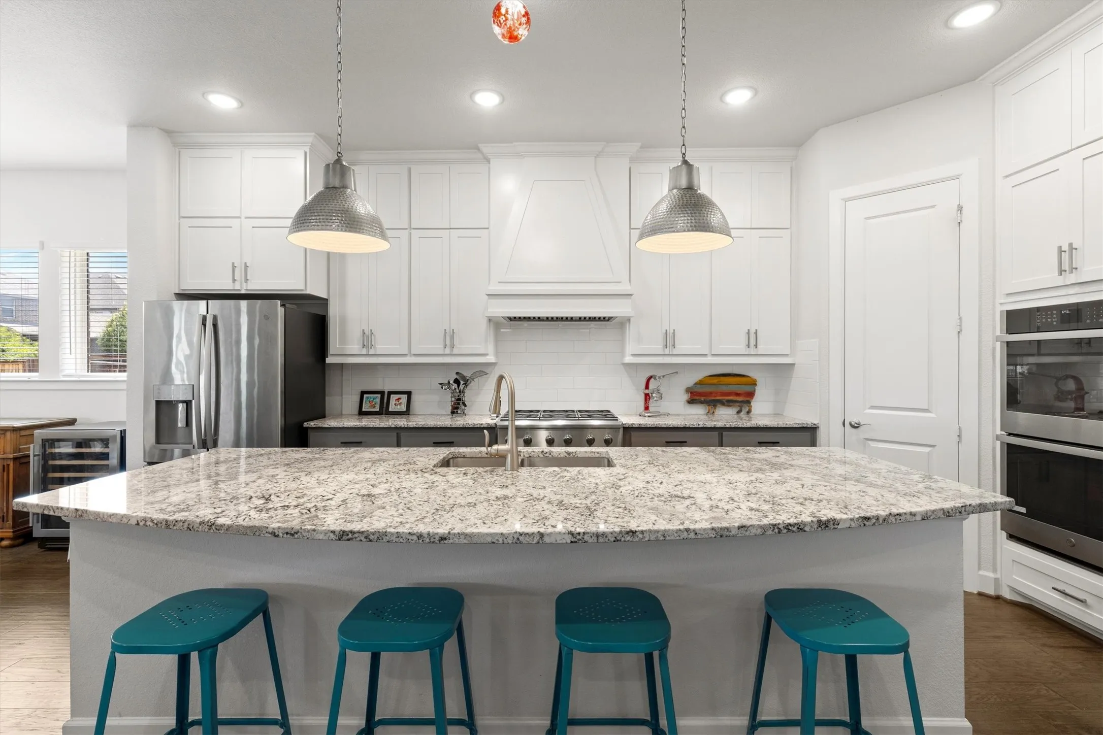 Single Family Residence For Sale in Collin County , 12110 Curry Creek Drive, Frisco, Texas 75035, 5 Bedroom, 4 Bathroom, 2 Garage spaces, 3,621 Sqft, built in 2019, mls#21353165, Real Estate Agent in Frisco, Homes For Sale in Collin county, Homes For Sale in Frisco, Realtor in Frisco Texas, Real Estate Brokerage Independent Realty Texas, Luminita Cordes Realtor