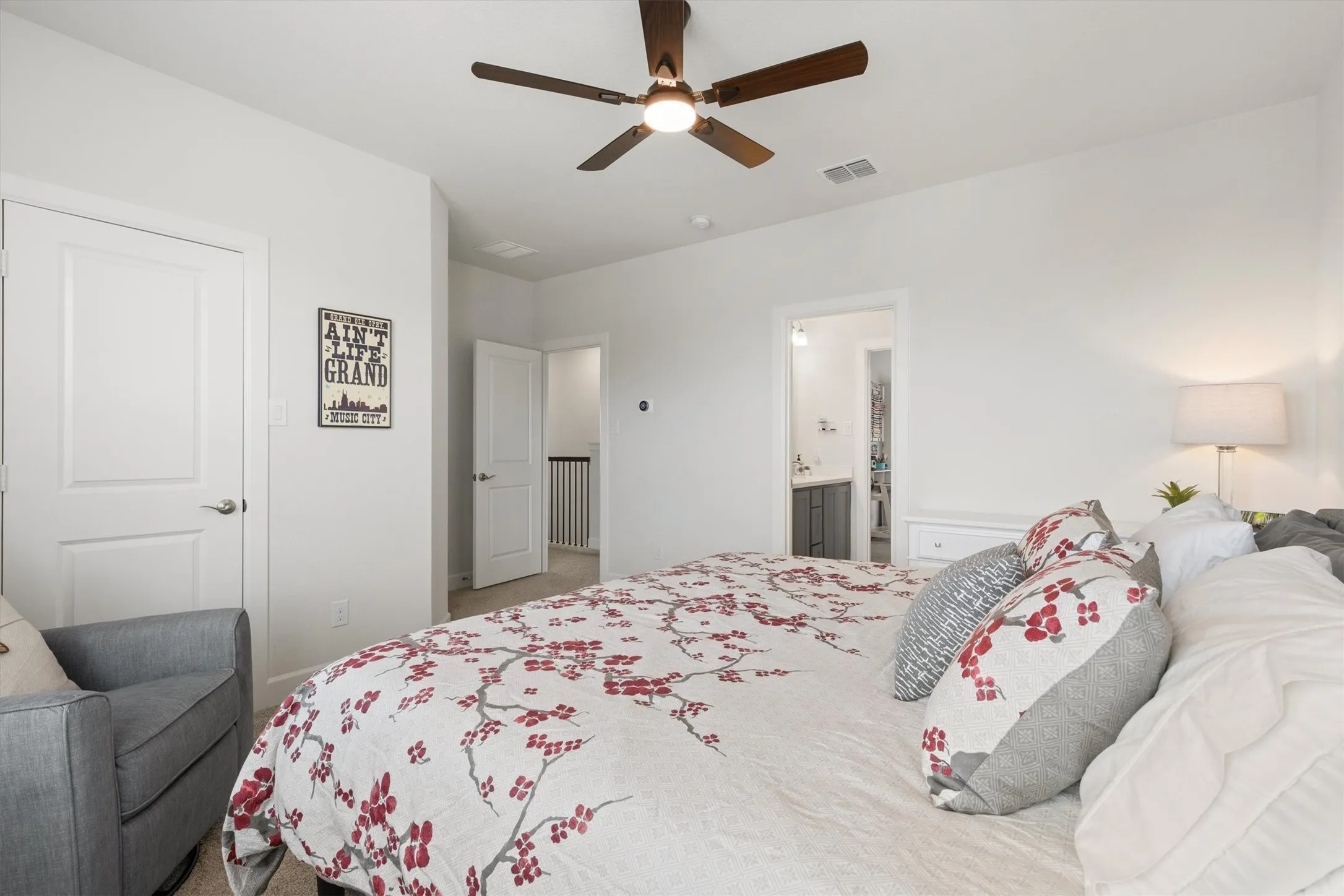 Single Family Residence For Sale in Collin County , 12110 Curry Creek Drive, Frisco, Texas 75035, 5 Bedroom, 4 Bathroom, 2 Garage spaces, 3,621 Sqft, built in 2019, mls#21353165, Real Estate Agent in Frisco, Homes For Sale in Collin county, Homes For Sale in Frisco, Realtor in Frisco Texas, Real Estate Brokerage Independent Realty Texas, Luminita Cordes Realtor