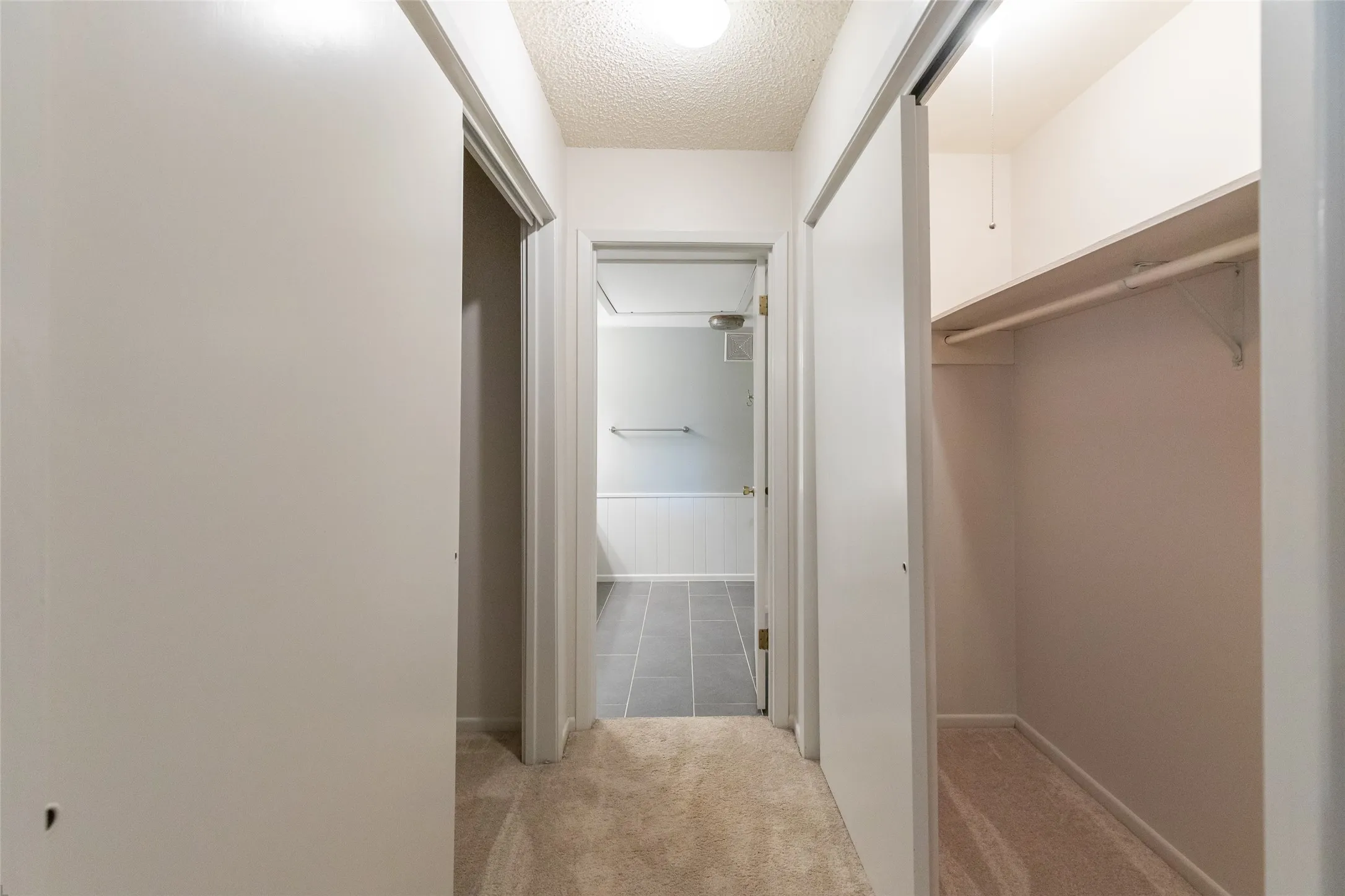 Single Family Residence For Sale in Taylor County , 2802 Barrow Street D3, Abilene, Texas 79605, 3 Bedroom, 3 Bathroom, 2 Garage spaces, 2,351 Sqft, built in 1975, mls#21351286, Real Estate Agent in Abilene, Homes For Sale in Taylor county, Homes For Sale in Abilene, Realtor in Abilene Texas, Real Estate Brokerage Independent Realty Texas, Luminita Cordes Realtor