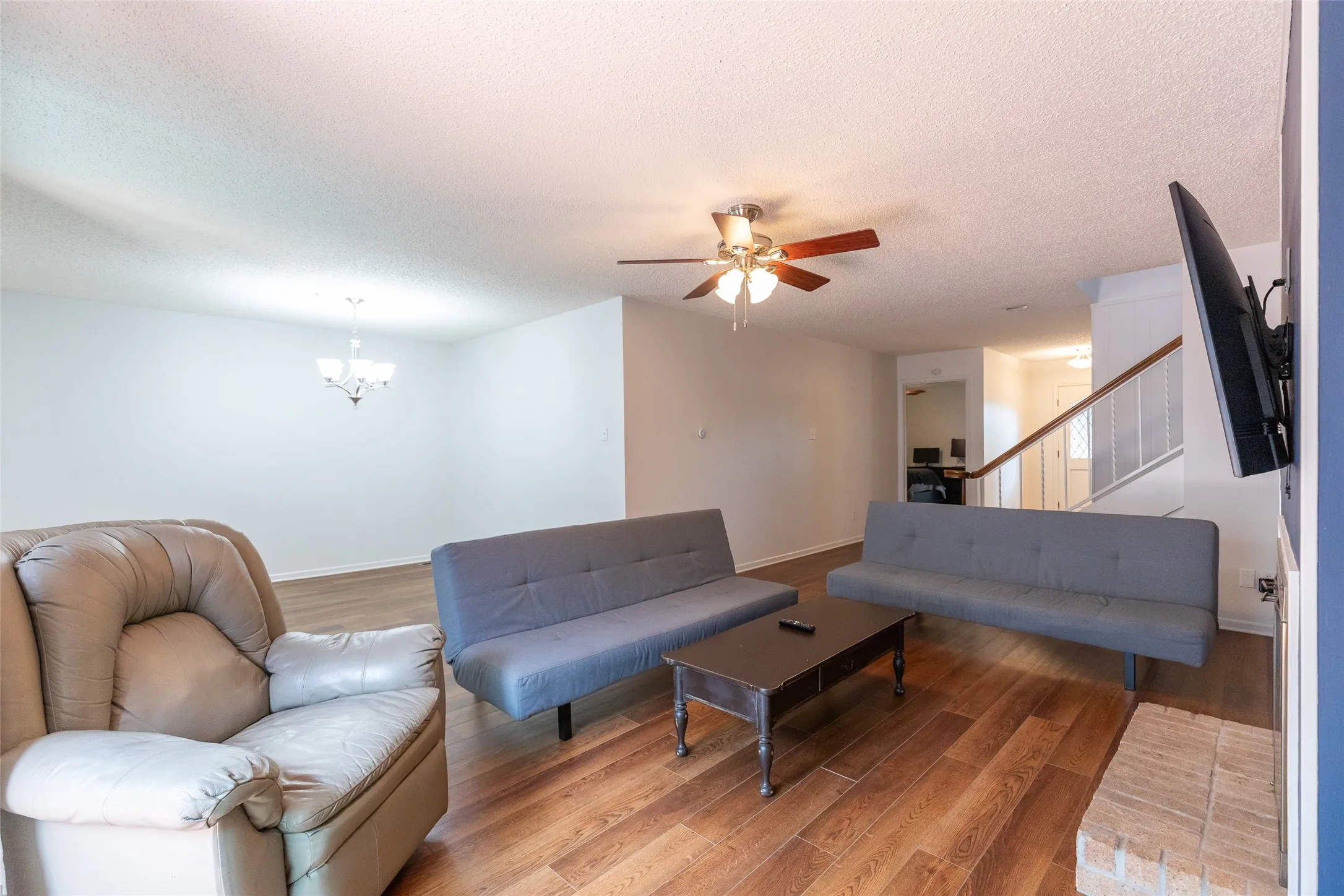 Single Family Residence For Sale in Taylor County , 2802 Barrow Street D3, Abilene, Texas 79605, 3 Bedroom, 3 Bathroom, 2 Garage spaces, 2,351 Sqft, built in 1975, mls#21351286, Real Estate Agent in Abilene, Homes For Sale in Taylor county, Homes For Sale in Abilene, Realtor in Abilene Texas, Real Estate Brokerage Independent Realty Texas, Luminita Cordes Realtor