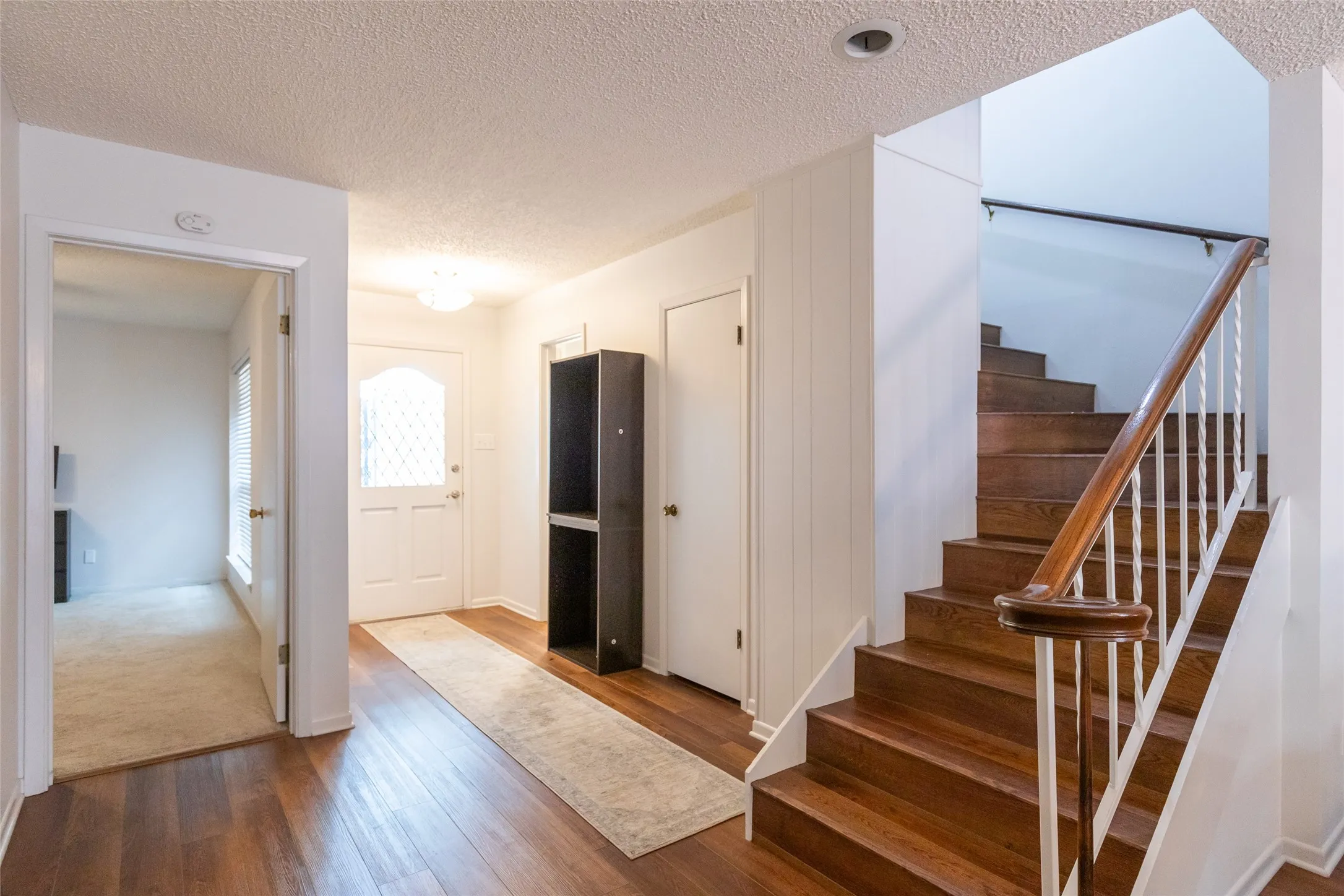 Single Family Residence For Sale in Taylor County , 2802 Barrow Street D3, Abilene, Texas 79605, 3 Bedroom, 3 Bathroom, 2 Garage spaces, 2,351 Sqft, built in 1975, mls#21351286, Real Estate Agent in Abilene, Homes For Sale in Taylor county, Homes For Sale in Abilene, Realtor in Abilene Texas, Real Estate Brokerage Independent Realty Texas, Luminita Cordes Realtor