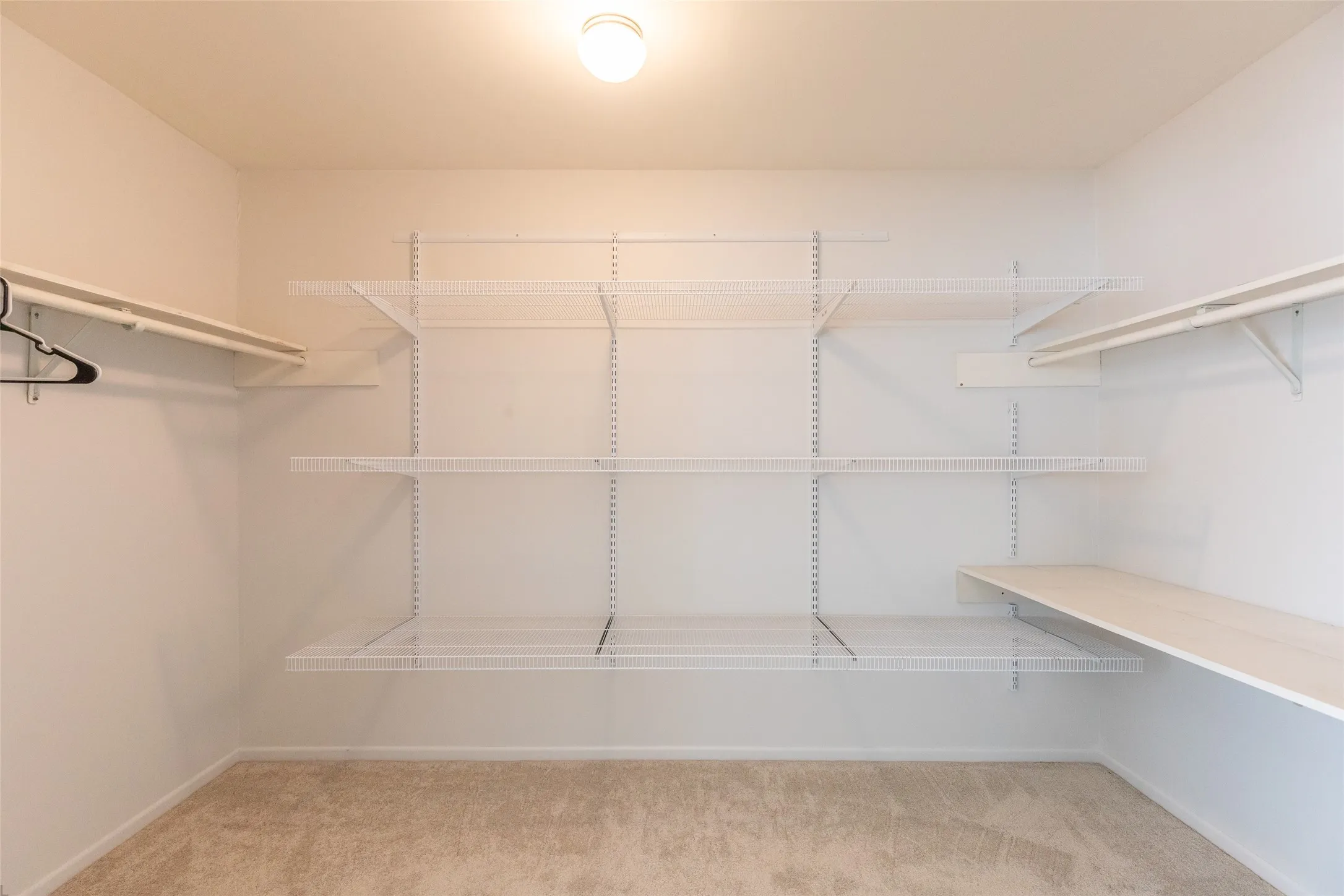 Single Family Residence For Sale in Taylor County , 2802 Barrow Street D3, Abilene, Texas 79605, 3 Bedroom, 3 Bathroom, 2 Garage spaces, 2,351 Sqft, built in 1975, mls#21351286, Real Estate Agent in Abilene, Homes For Sale in Taylor county, Homes For Sale in Abilene, Realtor in Abilene Texas, Real Estate Brokerage Independent Realty Texas, Luminita Cordes Realtor