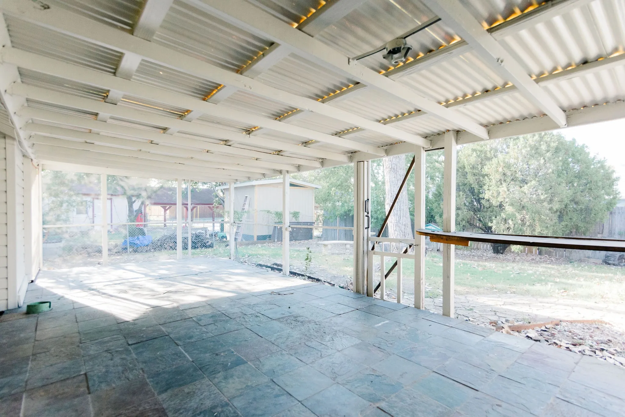 Single Family Residence For Rent in Denton County , 2103 Cedarcrest Drive, Carrollton, Texas 75007, 3 Bedroom, 2 Bathroom, 2 Garage spaces, 1,381 Sqft, built in 1973, mls#21338039, Real Estate Agent in Carrollton, Homes For Rent in Denton county, Homes For Rent in Carrollton, Realtor in Carrollton Texas, Real Estate Brokerage Independent Realty Texas, Luminita Cordes Realtor