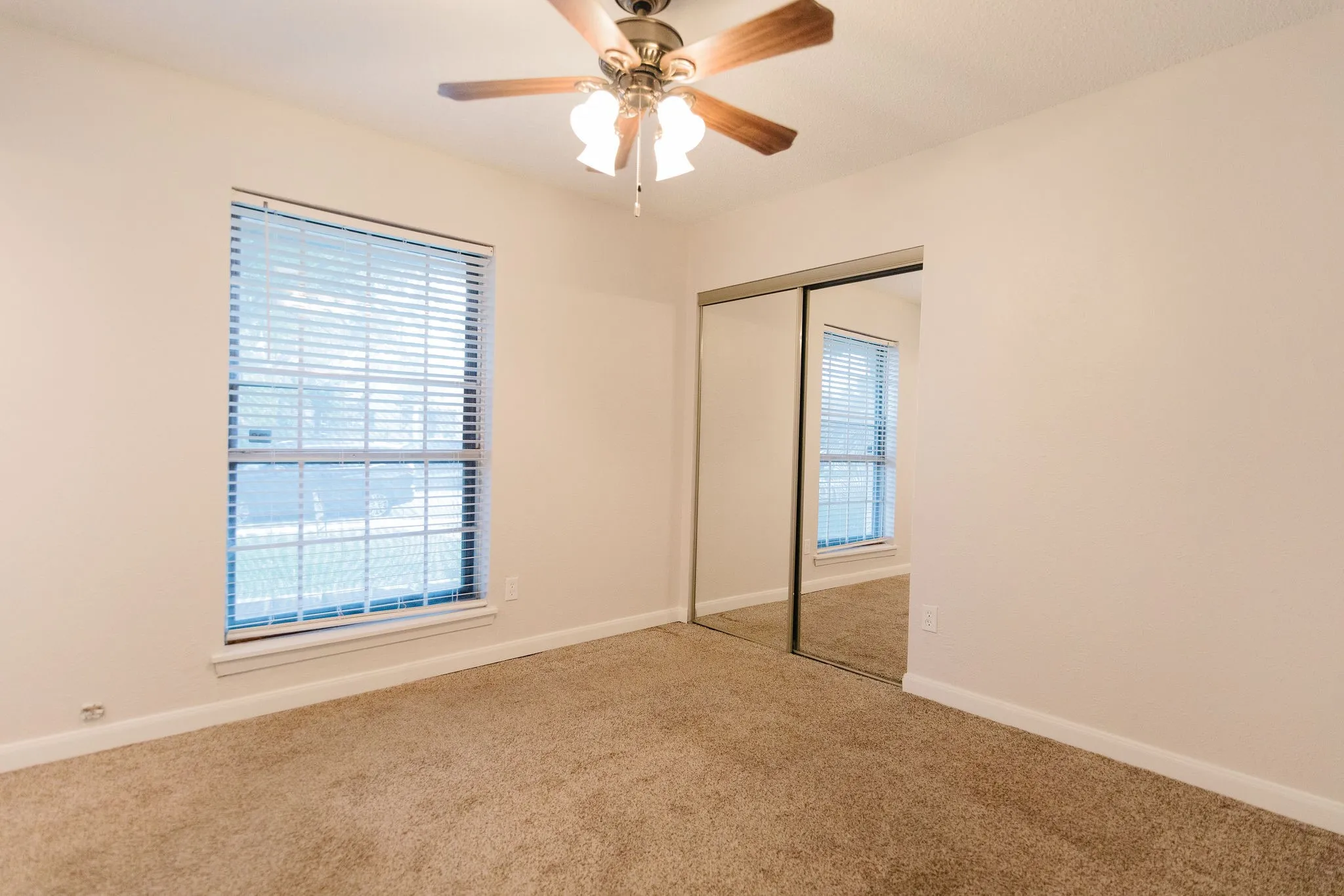 Single Family Residence For Rent in Denton County , 2103 Cedarcrest Drive, Carrollton, Texas 75007, 3 Bedroom, 2 Bathroom, 2 Garage spaces, 1,381 Sqft, built in 1973, mls#21338039, Real Estate Agent in Carrollton, Homes For Rent in Denton county, Homes For Rent in Carrollton, Realtor in Carrollton Texas, Real Estate Brokerage Independent Realty Texas, Luminita Cordes Realtor