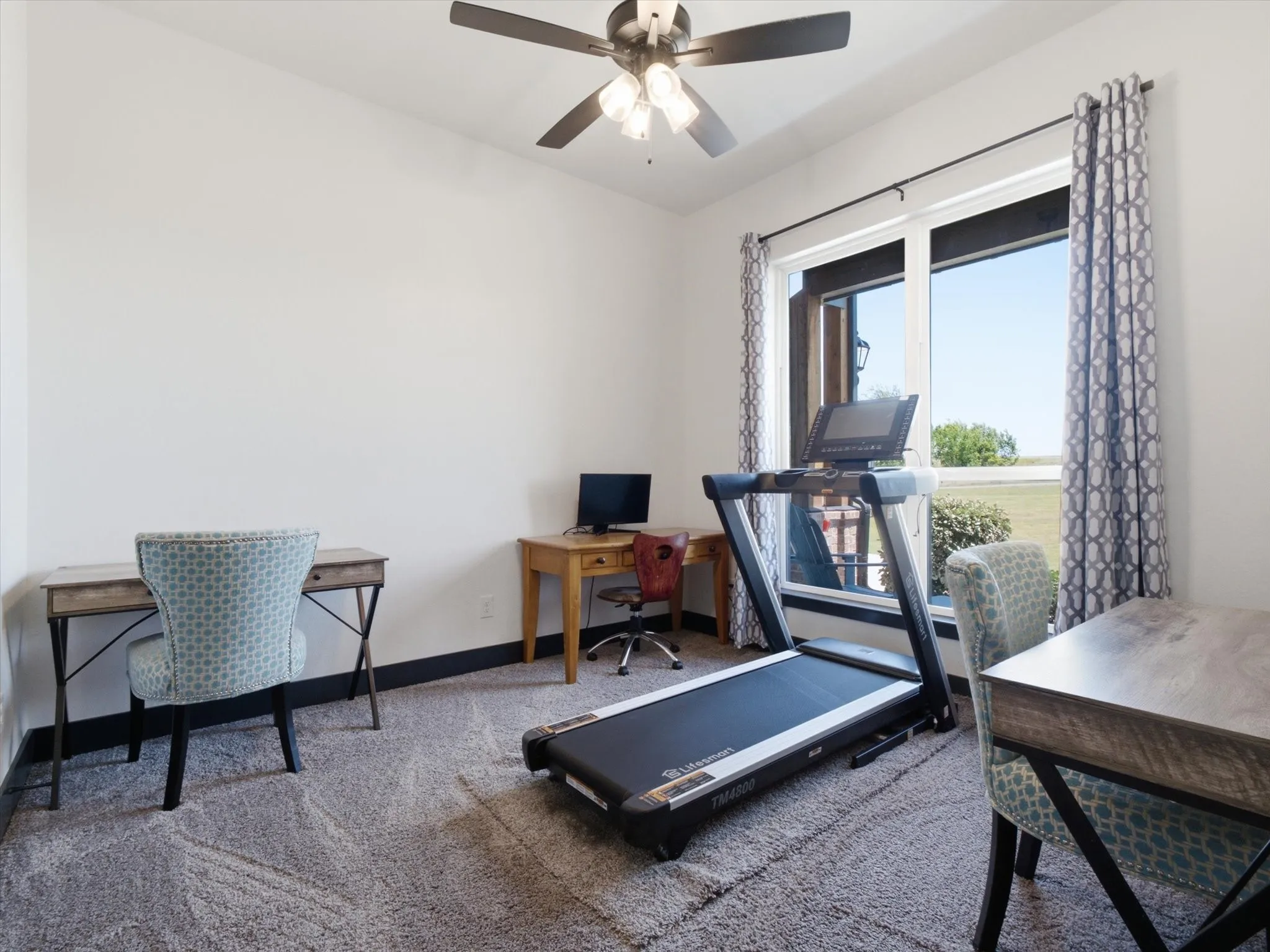 Single Family Residence For Sale in Parker County , 1115 Pioneer Crossing, Weatherford, Texas 76088, 5 Bedroom, 3 Bathroom, 3 Garage spaces, 2,924 Sqft, built in 2021, mls#21352143, Real Estate Agent in Weatherford, Homes For Sale in Parker county, Homes For Sale in Weatherford, Realtor in Weatherford Texas, Real Estate Brokerage Independent Realty Texas, Luminita Cordes Realtor