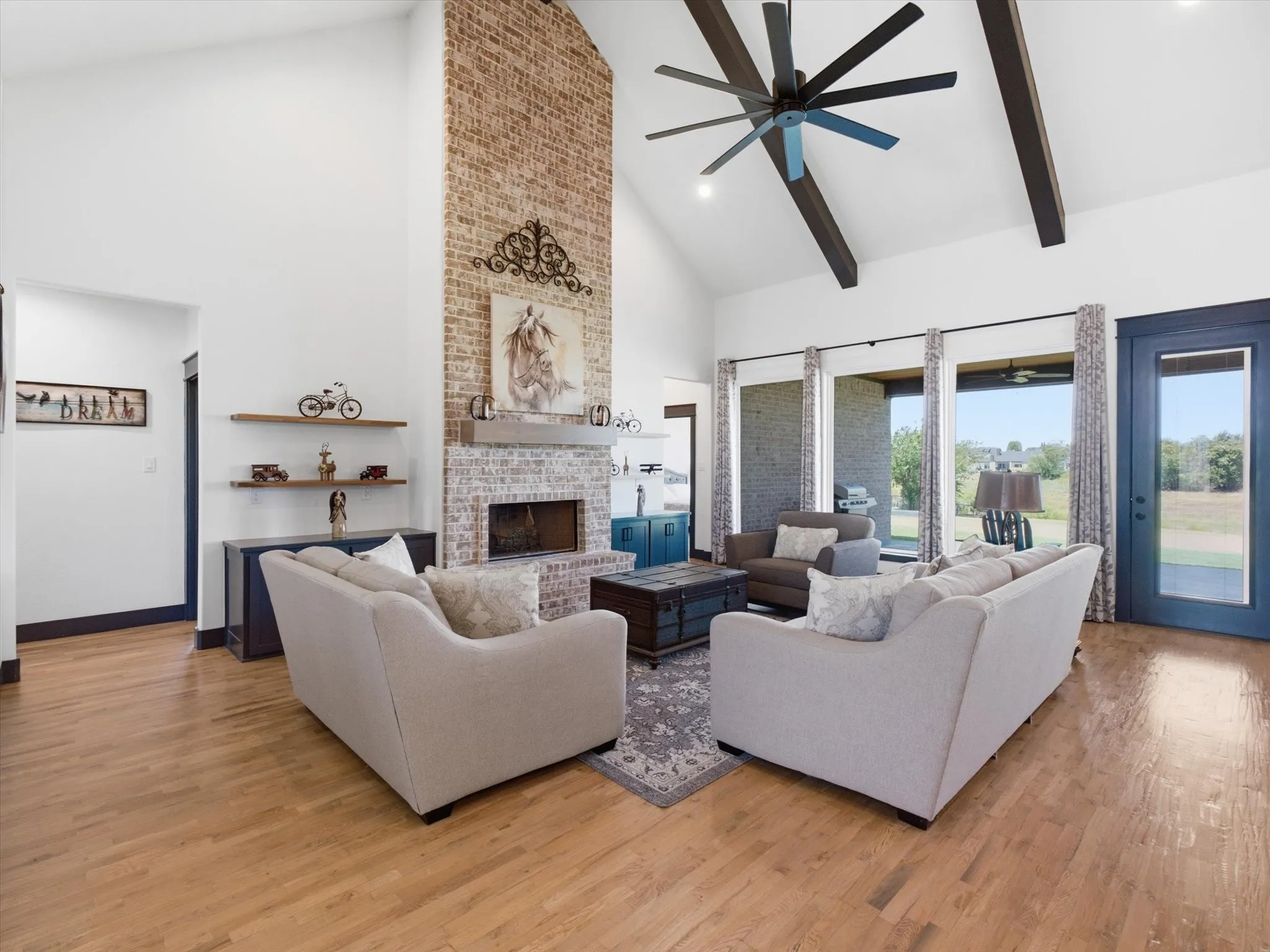 Single Family Residence For Sale in Parker County , 1115 Pioneer Crossing, Weatherford, Texas 76088, 5 Bedroom, 3 Bathroom, 3 Garage spaces, 2,924 Sqft, built in 2021, mls#21352143, Real Estate Agent in Weatherford, Homes For Sale in Parker county, Homes For Sale in Weatherford, Realtor in Weatherford Texas, Real Estate Brokerage Independent Realty Texas, Luminita Cordes Realtor