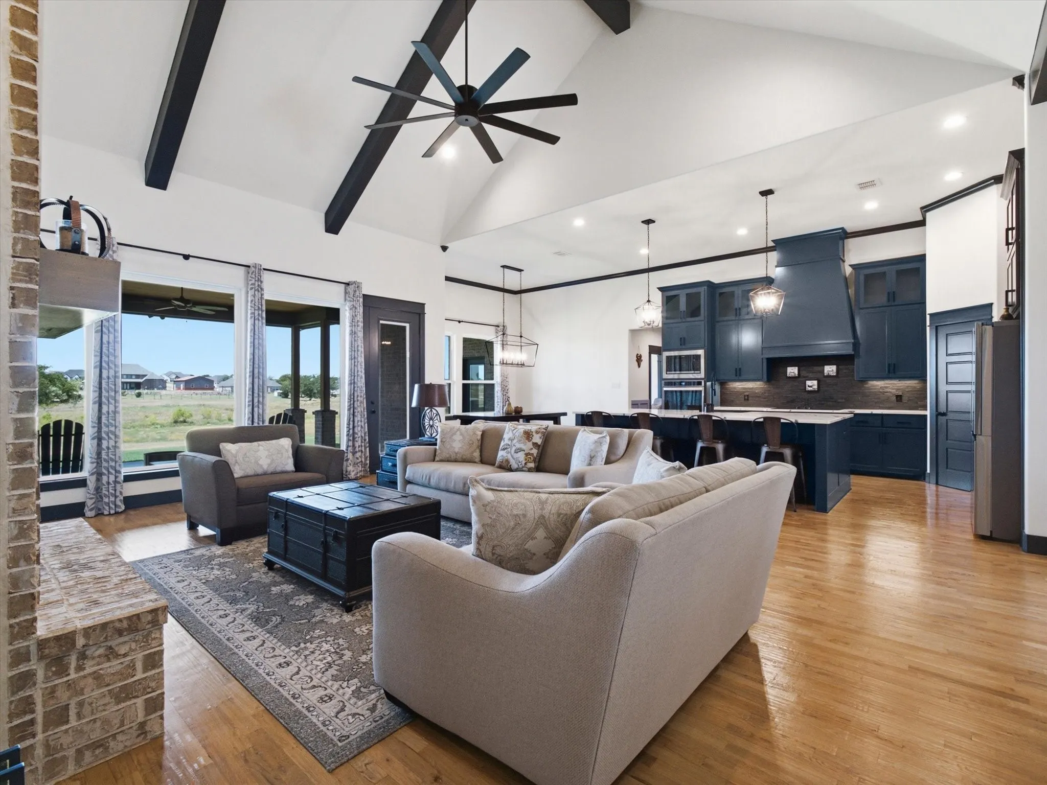 Single Family Residence For Sale in Parker County , 1115 Pioneer Crossing, Weatherford, Texas 76088, 5 Bedroom, 3 Bathroom, 3 Garage spaces, 2,924 Sqft, built in 2021, mls#21352143, Real Estate Agent in Weatherford, Homes For Sale in Parker county, Homes For Sale in Weatherford, Realtor in Weatherford Texas, Real Estate Brokerage Independent Realty Texas, Luminita Cordes Realtor