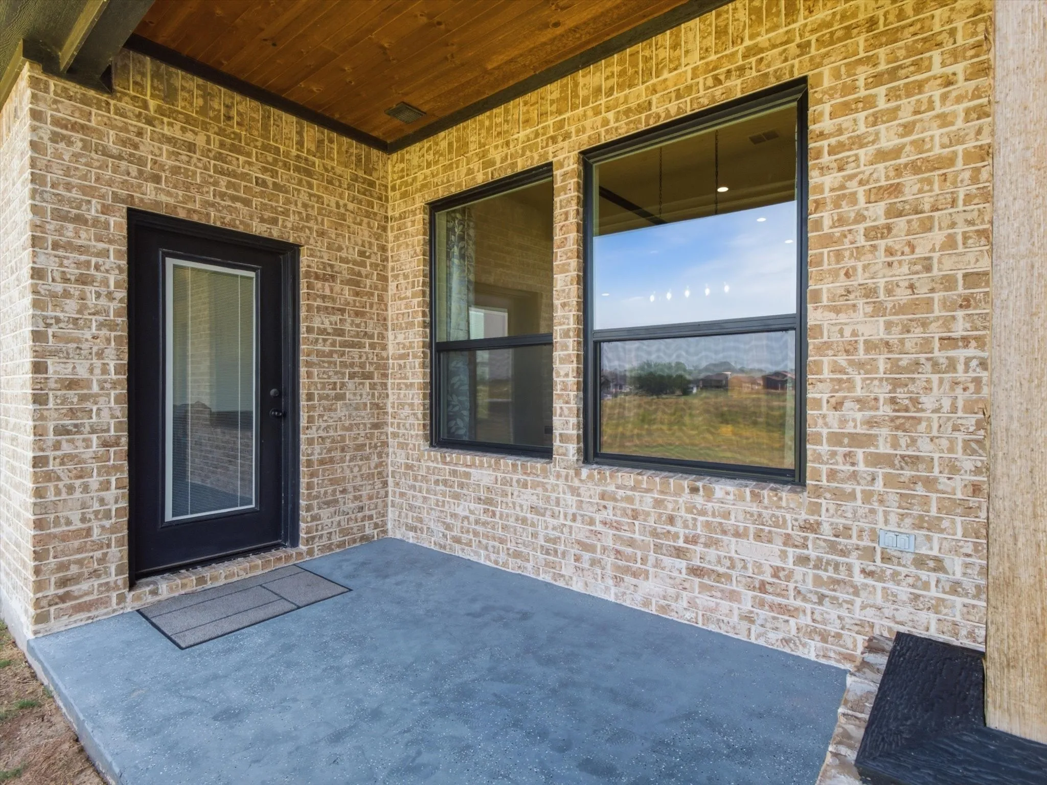 Single Family Residence For Sale in Parker County , 1115 Pioneer Crossing, Weatherford, Texas 76088, 5 Bedroom, 3 Bathroom, 3 Garage spaces, 2,924 Sqft, built in 2021, mls#21352143, Real Estate Agent in Weatherford, Homes For Sale in Parker county, Homes For Sale in Weatherford, Realtor in Weatherford Texas, Real Estate Brokerage Independent Realty Texas, Luminita Cordes Realtor