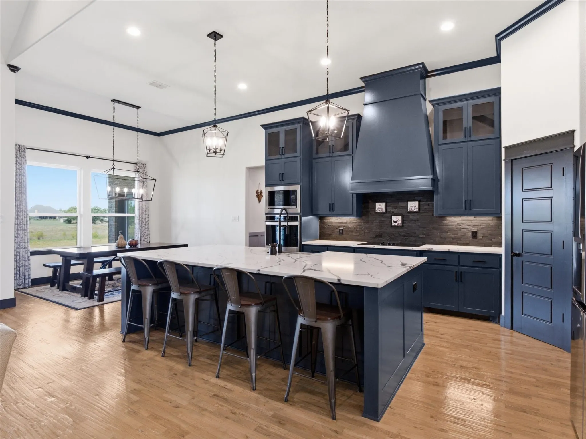 Single Family Residence For Sale in Parker County , 1115 Pioneer Crossing, Weatherford, Texas 76088, 5 Bedroom, 3 Bathroom, 3 Garage spaces, 2,924 Sqft, built in 2021, mls#21352143, Real Estate Agent in Weatherford, Homes For Sale in Parker county, Homes For Sale in Weatherford, Realtor in Weatherford Texas, Real Estate Brokerage Independent Realty Texas, Luminita Cordes Realtor