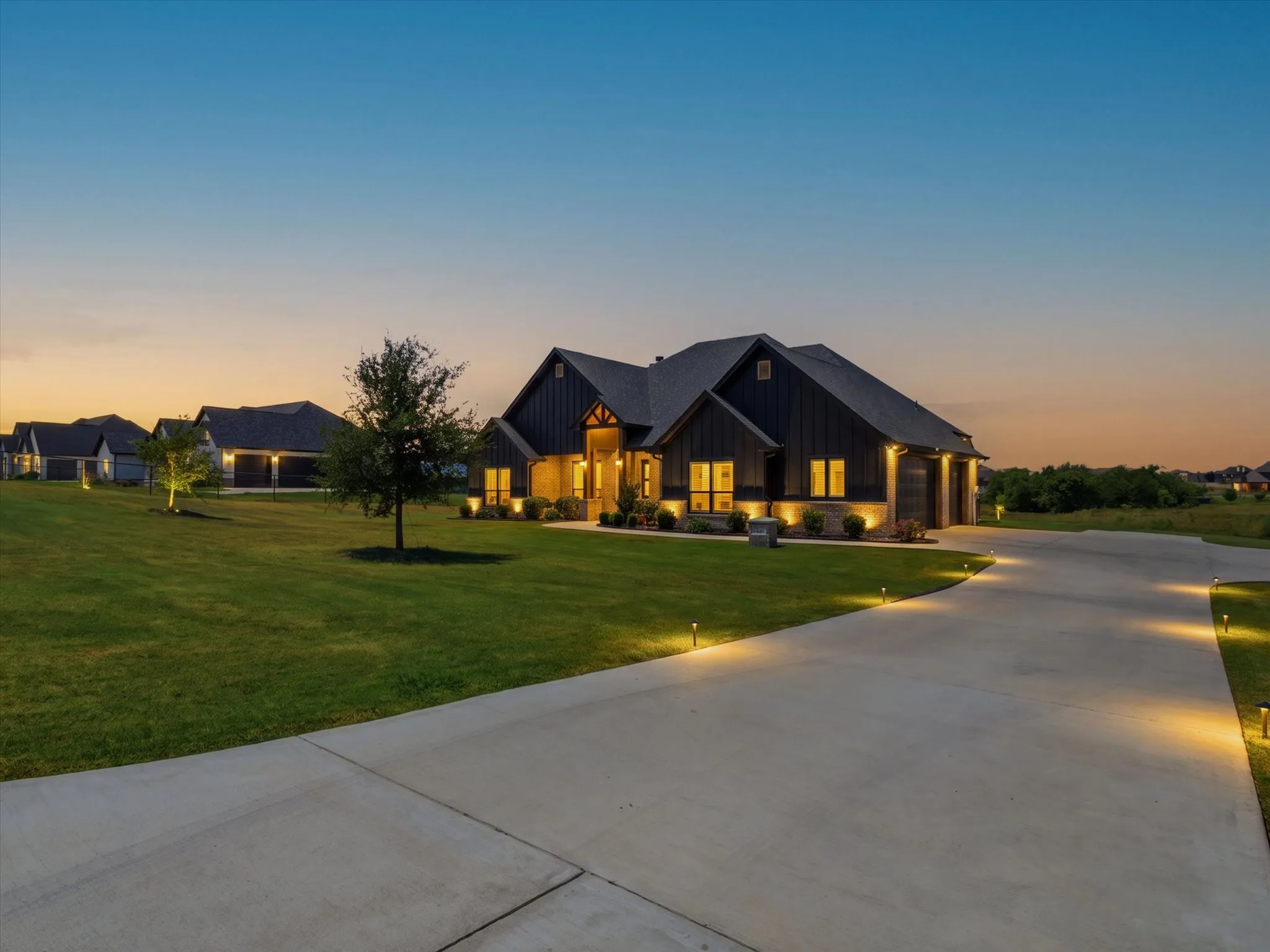Single Family Residence For Sale in Parker County , 1115 Pioneer Crossing, Weatherford, Texas 76088, 5 Bedroom, 3 Bathroom, 3 Garage spaces, 2,924 Sqft, built in 2021, mls#21352143, Real Estate Agent in Weatherford, Homes For Sale in Parker county, Homes For Sale in Weatherford, Realtor in Weatherford Texas, Real Estate Brokerage Independent Realty Texas, Luminita Cordes Realtor