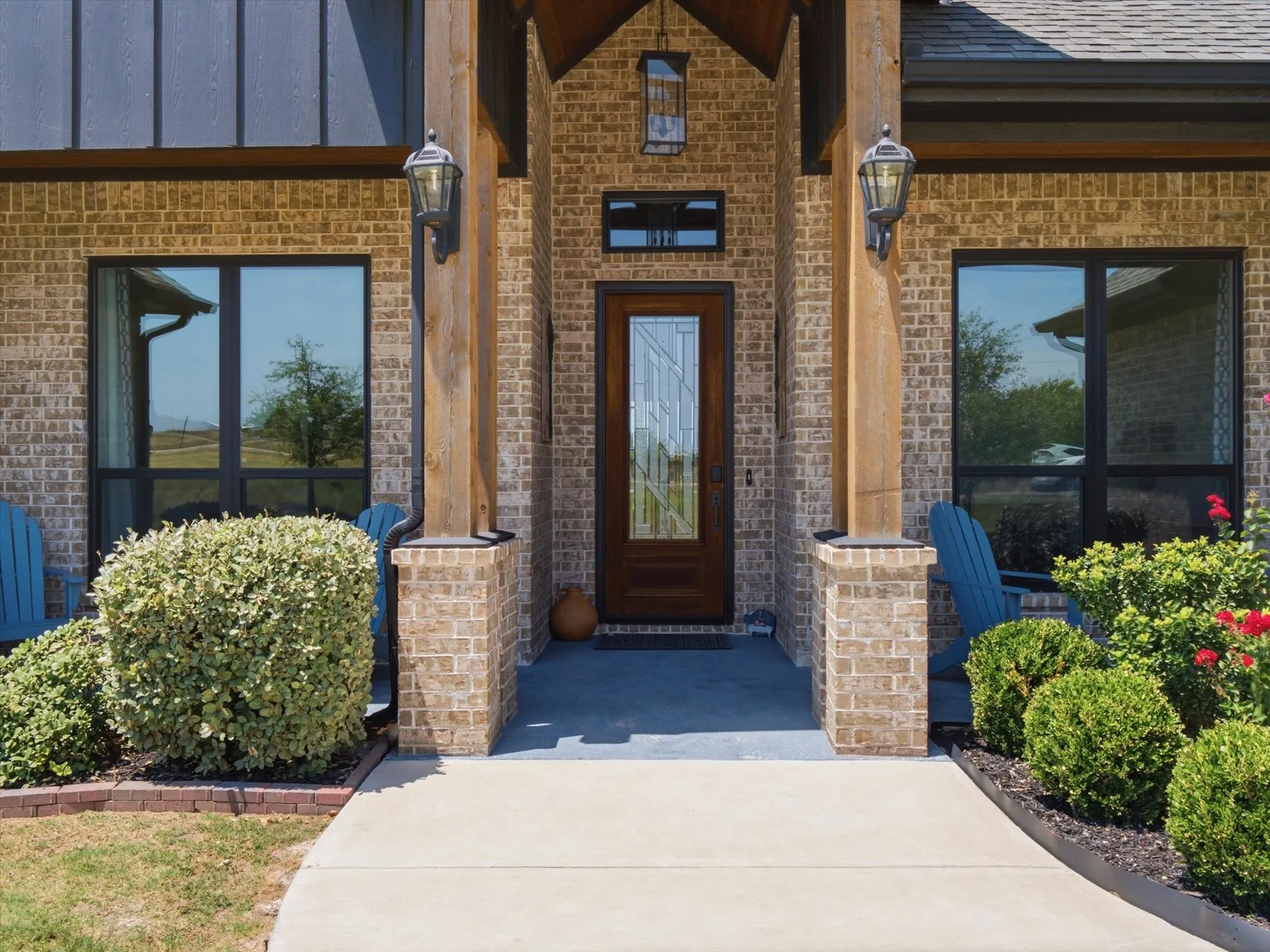 Single Family Residence For Sale in Parker County , 1115 Pioneer Crossing, Weatherford, Texas 76088, 5 Bedroom, 3 Bathroom, 3 Garage spaces, 2,924 Sqft, built in 2021, mls#21352143, Real Estate Agent in Weatherford, Homes For Sale in Parker county, Homes For Sale in Weatherford, Realtor in Weatherford Texas, Real Estate Brokerage Independent Realty Texas, Luminita Cordes Realtor