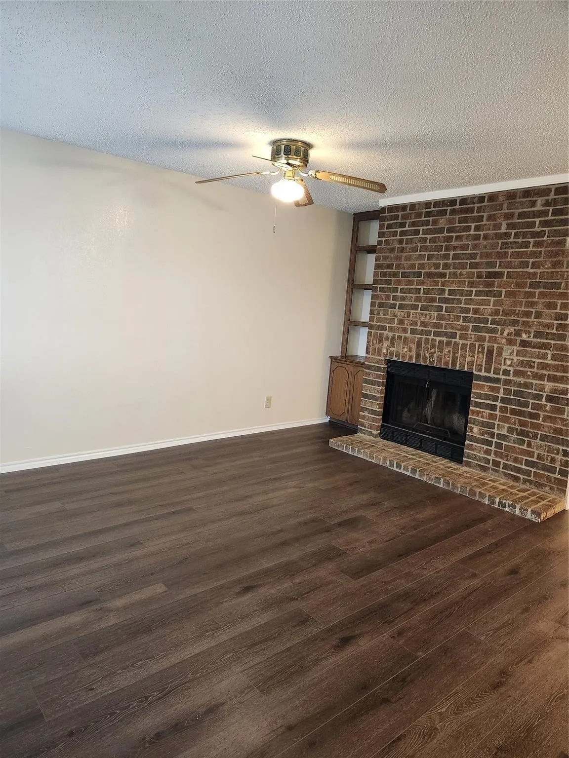 Apartment For Rent in Tarrant County , 5029 Winder Court D, North Richland Hills, Texas 76180, 3 Bedroom, 2 Bathroom, 1 Garage spaces, 1,163 Sqft, built in 1984, mls#21353215, Real Estate Agent in North Richland Hills, Homes For Rent in Tarrant county, Homes For Rent in North Richland Hills, Realtor in North Richland Hills Texas, Real Estate Brokerage Independent Realty Texas, Luminita Cordes Realtor