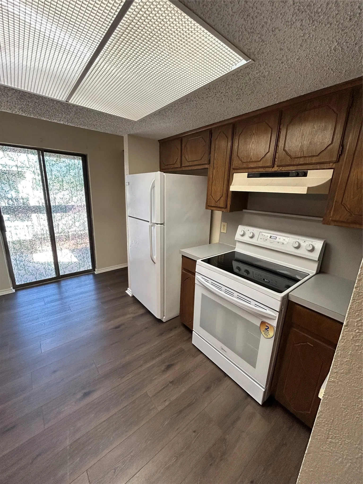 Apartment For Rent in Tarrant County , 5029 Winder Court D, North Richland Hills, Texas 76180, 3 Bedroom, 2 Bathroom, 1 Garage spaces, 1,163 Sqft, built in 1984, mls#21353215, Real Estate Agent in North Richland Hills, Homes For Rent in Tarrant county, Homes For Rent in North Richland Hills, Realtor in North Richland Hills Texas, Real Estate Brokerage Independent Realty Texas, Luminita Cordes Realtor