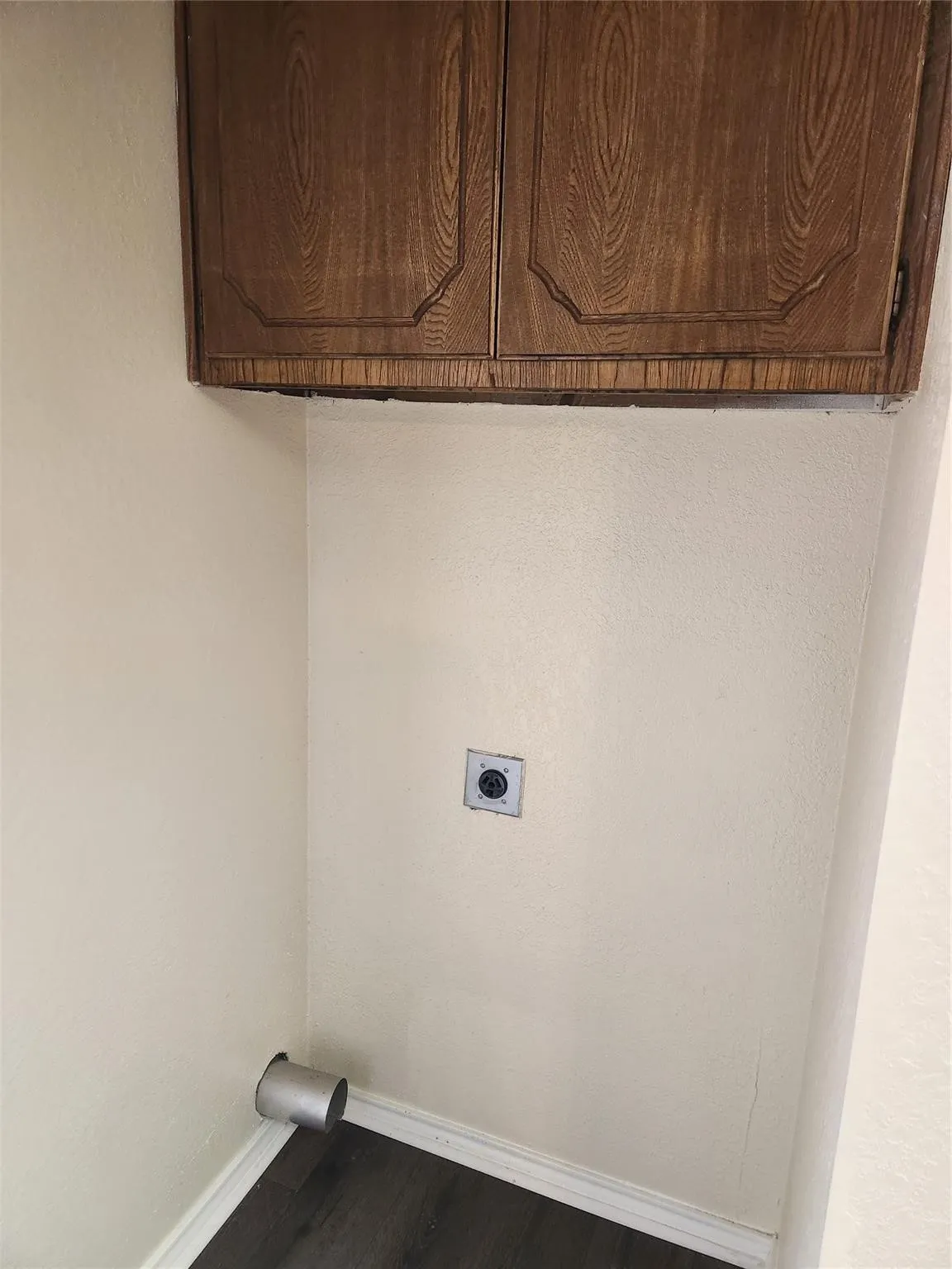 Apartment For Rent in Tarrant County , 5029 Winder Court D, North Richland Hills, Texas 76180, 3 Bedroom, 2 Bathroom, 1 Garage spaces, 1,163 Sqft, built in 1984, mls#21353215, Real Estate Agent in North Richland Hills, Homes For Rent in Tarrant county, Homes For Rent in North Richland Hills, Realtor in North Richland Hills Texas, Real Estate Brokerage Independent Realty Texas, Luminita Cordes Realtor