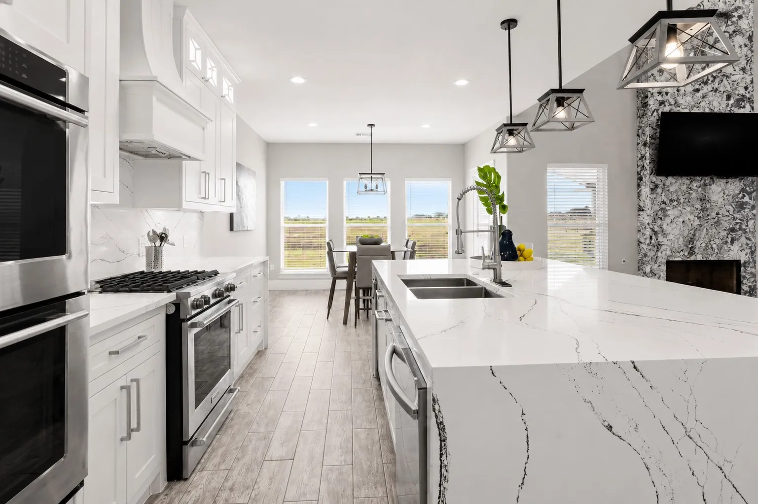 Single Family Residence For Sale in Denton County , 7271 Michelle Point, Krum, Texas 76249, 6 Bedroom, 5 Bathroom, 2 Garage spaces, 3,482 Sqft, built in 2021, mls#21348127, Real Estate Agent in Krum, Homes For Sale in Denton county, Homes For Sale in Krum, Realtor in Krum Texas, Real Estate Brokerage Independent Realty Texas, Luminita Cordes Realtor