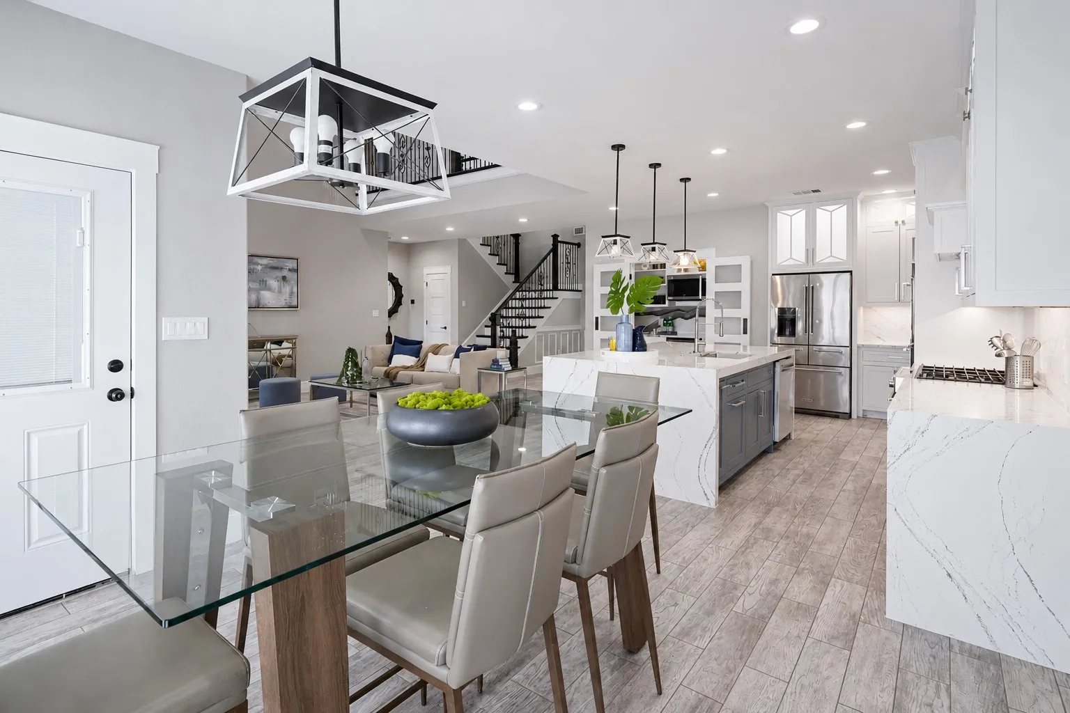 Single Family Residence For Sale in Denton County , 7271 Michelle Point, Krum, Texas 76249, 6 Bedroom, 5 Bathroom, 2 Garage spaces, 3,482 Sqft, built in 2021, mls#21348127, Real Estate Agent in Krum, Homes For Sale in Denton county, Homes For Sale in Krum, Realtor in Krum Texas, Real Estate Brokerage Independent Realty Texas, Luminita Cordes Realtor