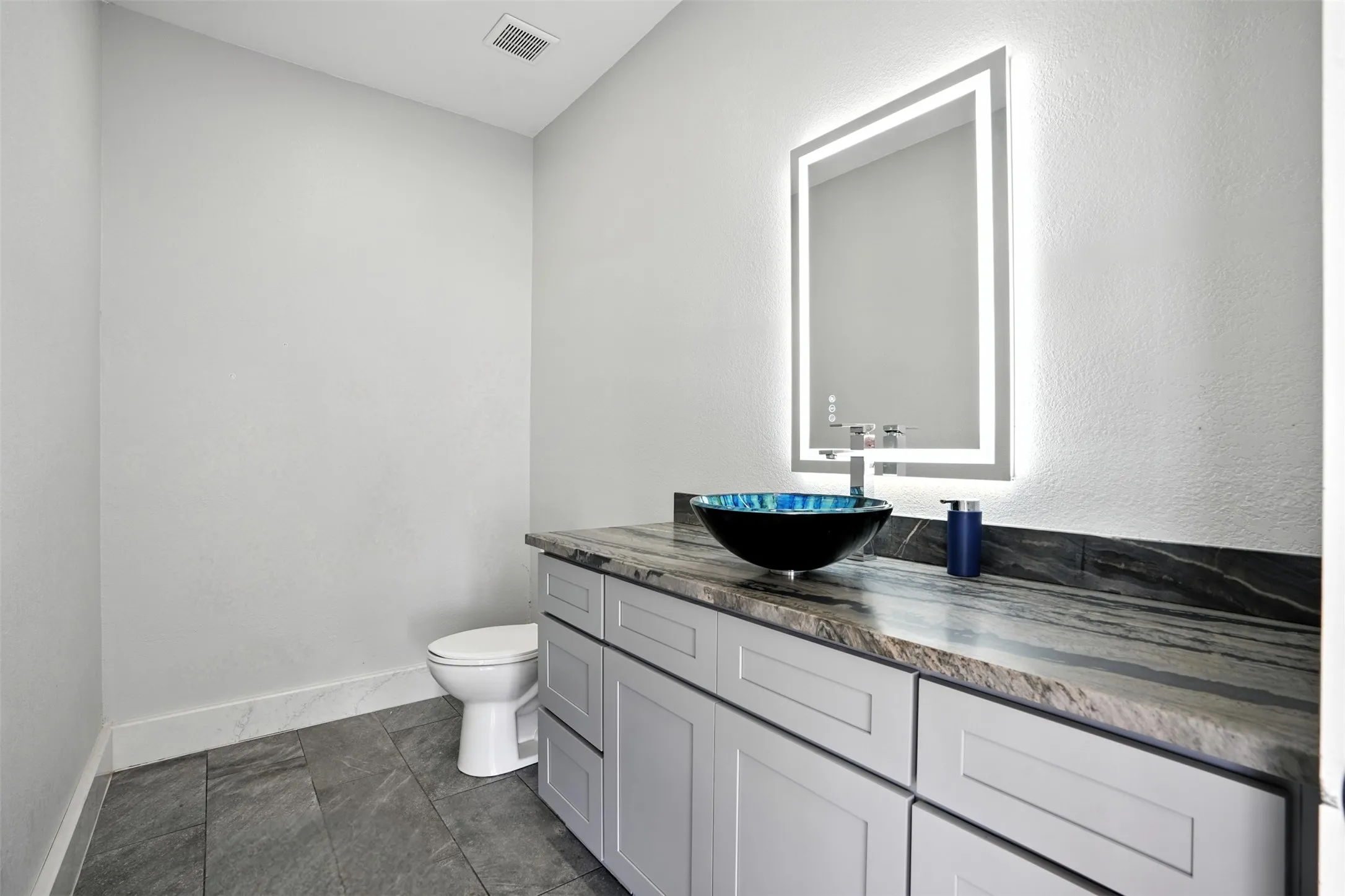 Single Family Residence For Sale in Denton County , 7271 Michelle Point, Krum, Texas 76249, 6 Bedroom, 5 Bathroom, 2 Garage spaces, 3,482 Sqft, built in 2021, mls#21348127, Real Estate Agent in Krum, Homes For Sale in Denton county, Homes For Sale in Krum, Realtor in Krum Texas, Real Estate Brokerage Independent Realty Texas, Luminita Cordes Realtor