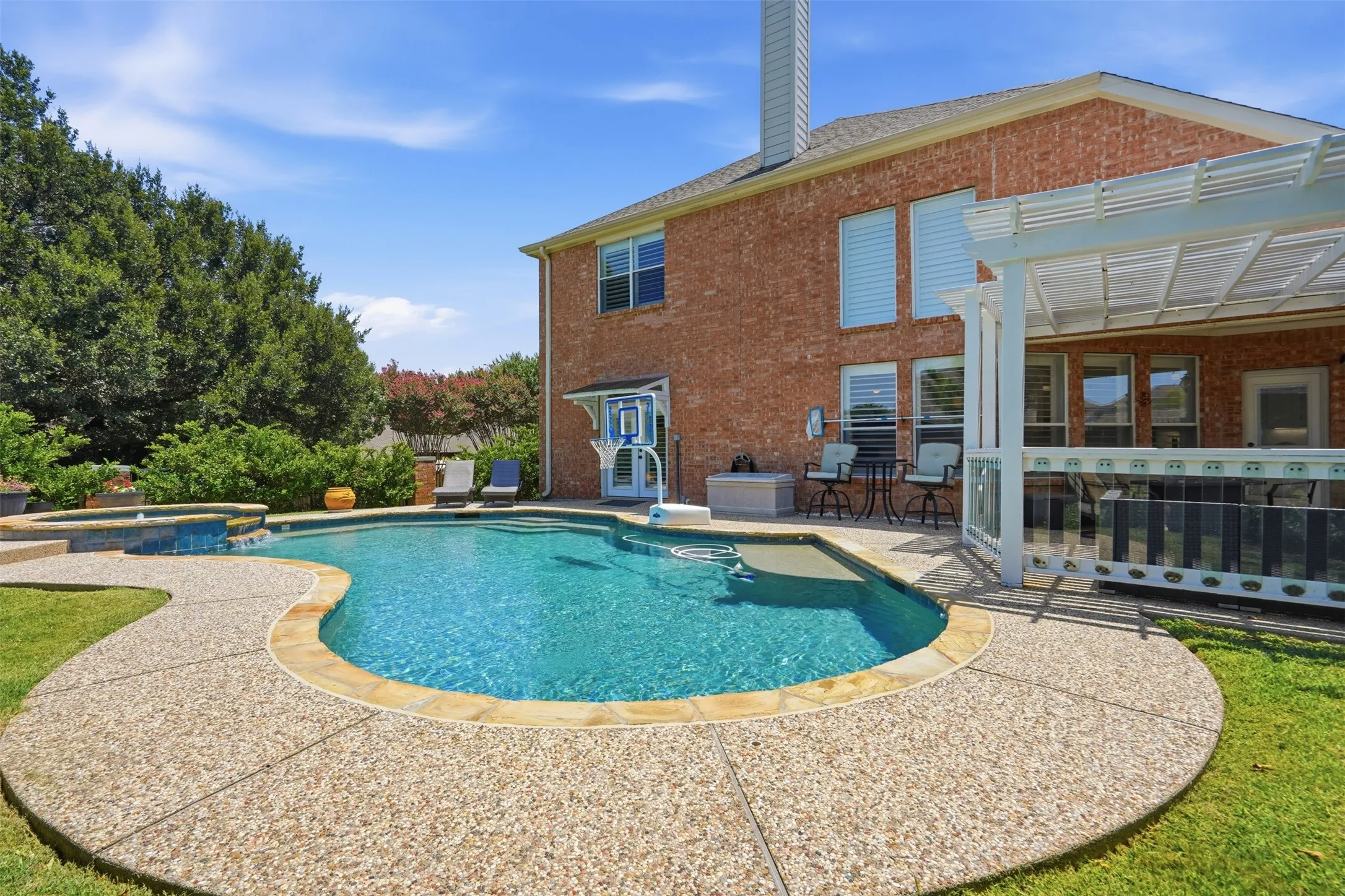 Single Family Residence For Sale in Denton County , 1500 Ash Grove Court, Flower Mound, Texas 75028, 4 Bedrooms, 3 Bathrooms, 3 Garage spaces, 3,083 Sqft, built in 1998, Price $749,989, mls#21352704, Real Estate Agent in Flower Mound, Homes For Sale in Denton county, Homes For Sale in Flower Mound, Realtor in Flower Mound Texas, Real Estate Brokerage Independent Realty Texas, Luminita Cordes Realtor
