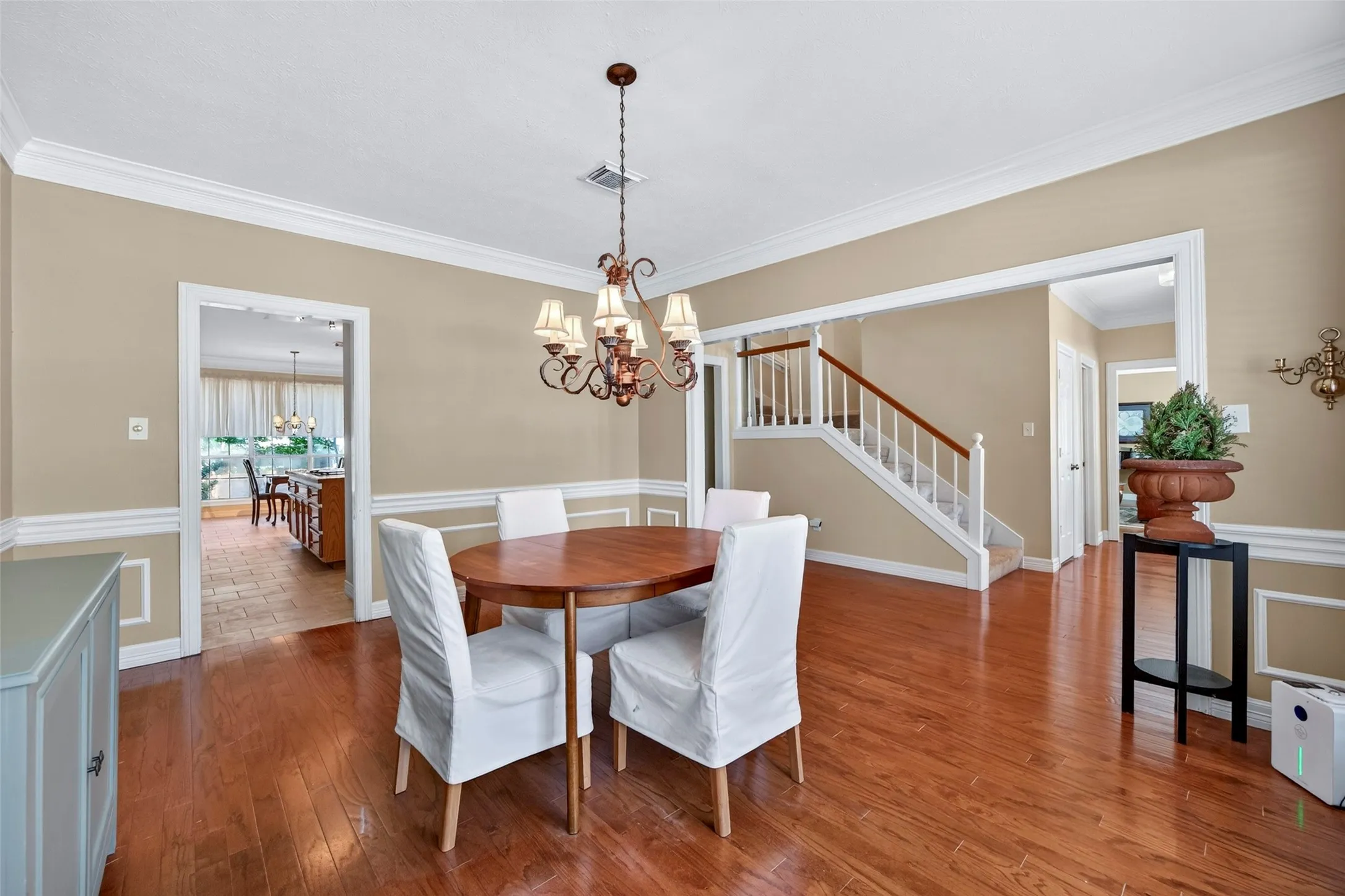Single Family Residence For Sale in Tarrant County , 5108 Golden Lane, Fort Worth, Texas 76123, 4 Bedroom, 4 Bathroom, 2 Garage spaces, 3,772 Sqft, built in 1990, mls#21351808, Real Estate Agent in Fort Worth, Homes For Sale in Tarrant county, Homes For Sale in Fort Worth, Realtor in Fort Worth Texas, Real Estate Brokerage Independent Realty Texas, Luminita Cordes Realtor