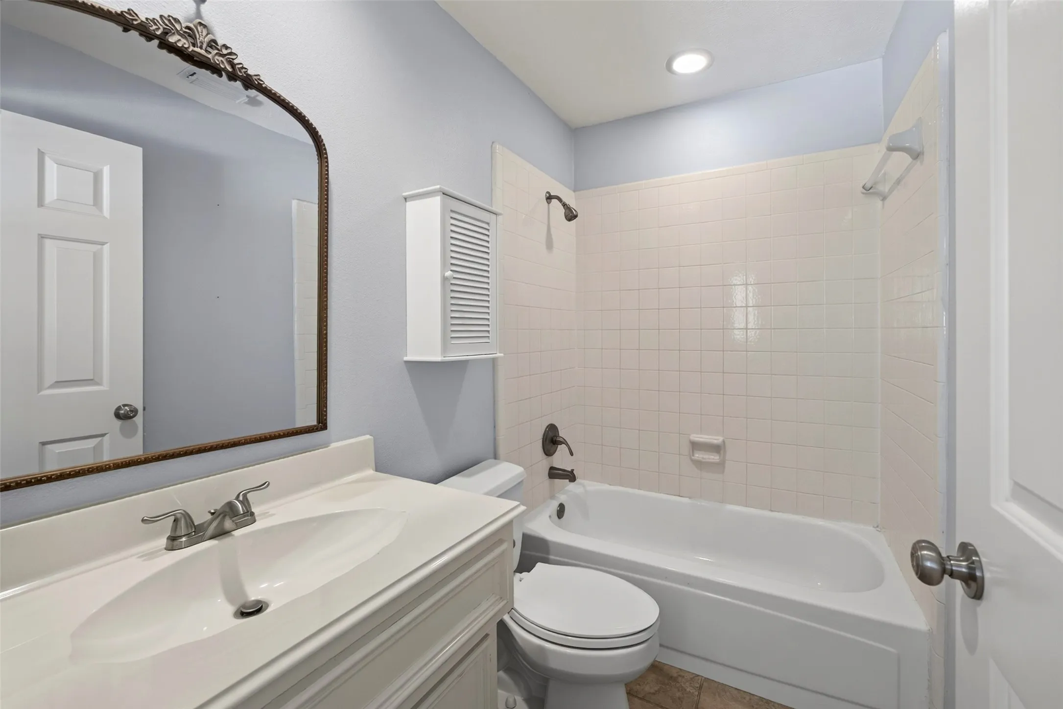 Single Family Residence For Sale in Tarrant County , 5108 Golden Lane, Fort Worth, Texas 76123, 4 Bedroom, 4 Bathroom, 2 Garage spaces, 3,772 Sqft, built in 1990, mls#21351808, Real Estate Agent in Fort Worth, Homes For Sale in Tarrant county, Homes For Sale in Fort Worth, Realtor in Fort Worth Texas, Real Estate Brokerage Independent Realty Texas, Luminita Cordes Realtor