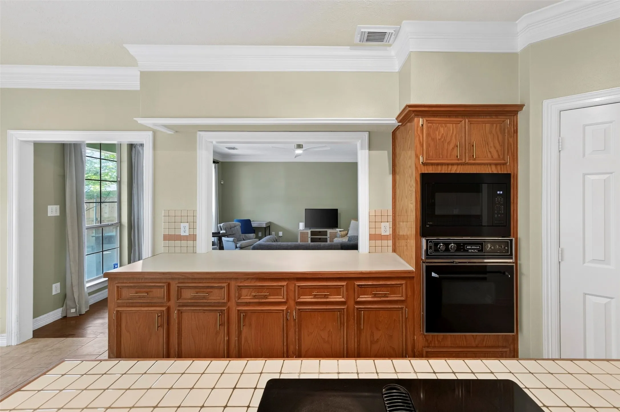 Single Family Residence For Sale in Tarrant County , 5108 Golden Lane, Fort Worth, Texas 76123, 4 Bedroom, 4 Bathroom, 2 Garage spaces, 3,772 Sqft, built in 1990, mls#21351808, Real Estate Agent in Fort Worth, Homes For Sale in Tarrant county, Homes For Sale in Fort Worth, Realtor in Fort Worth Texas, Real Estate Brokerage Independent Realty Texas, Luminita Cordes Realtor