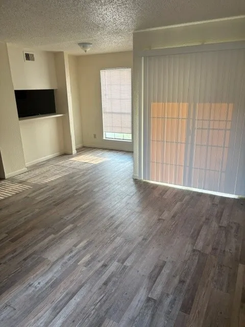 Condominium For Rent in Dallas County , 12480 ABRAMS Road 102, Dallas, Texas 75243, 1 Bedroom, 1 Bathroom, Garage spaces, 689 Sqft, built in 1982, mls#21353531, Real Estate Agent in Dallas, Homes For Rent in Dallas county, Homes For Rent in Dallas, Realtor in Dallas Texas, Real Estate Brokerage Independent Realty Texas, Luminita Cordes Realtor