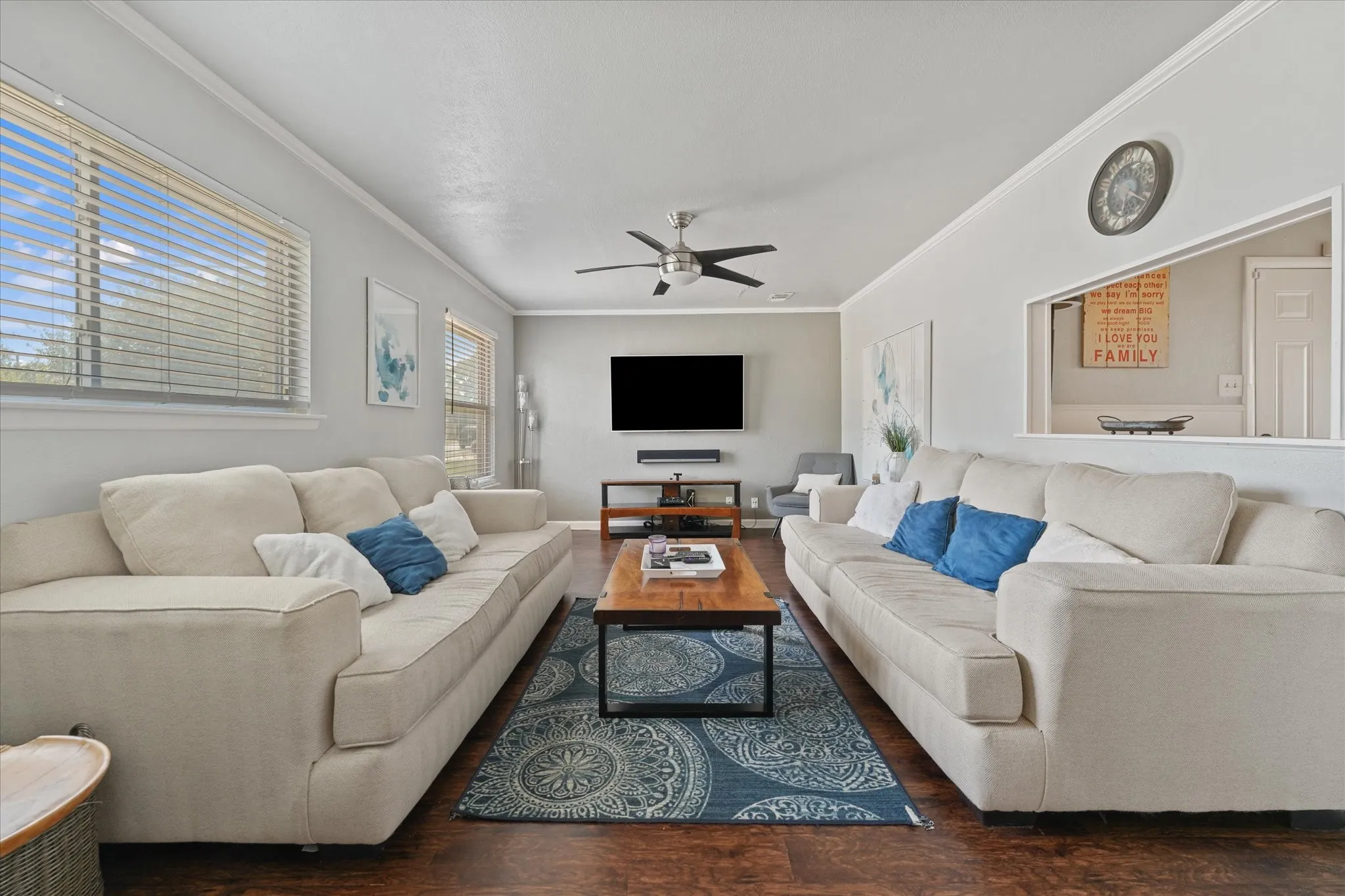 Single Family Residence For Sale in Tarrant County , 5733 Hanson Drive, Watauga, Texas 76148, 3 Bedroom, 2 Bathroom, 1 Garage spaces, 1,047 Sqft, built in 1964, mls#21349862, Real Estate Agent in Watauga, Homes For Sale in Tarrant county, Homes For Sale in Watauga, Realtor in Watauga Texas, Real Estate Brokerage Independent Realty Texas, Luminita Cordes Realtor