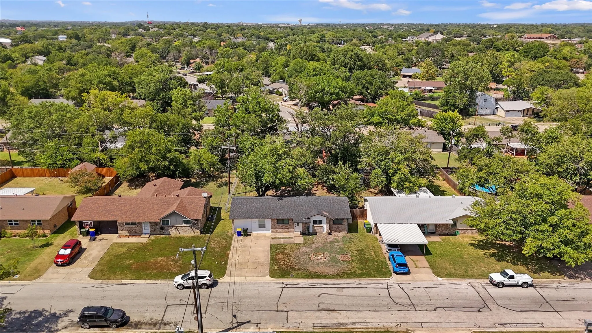 Single Family Residence For Sale in Tarrant County , 5733 Hanson Drive, Watauga, Texas 76148, 3 Bedroom, 2 Bathroom, 1 Garage spaces, 1,047 Sqft, built in 1964, mls#21349862, Real Estate Agent in Watauga, Homes For Sale in Tarrant county, Homes For Sale in Watauga, Realtor in Watauga Texas, Real Estate Brokerage Independent Realty Texas, Luminita Cordes Realtor