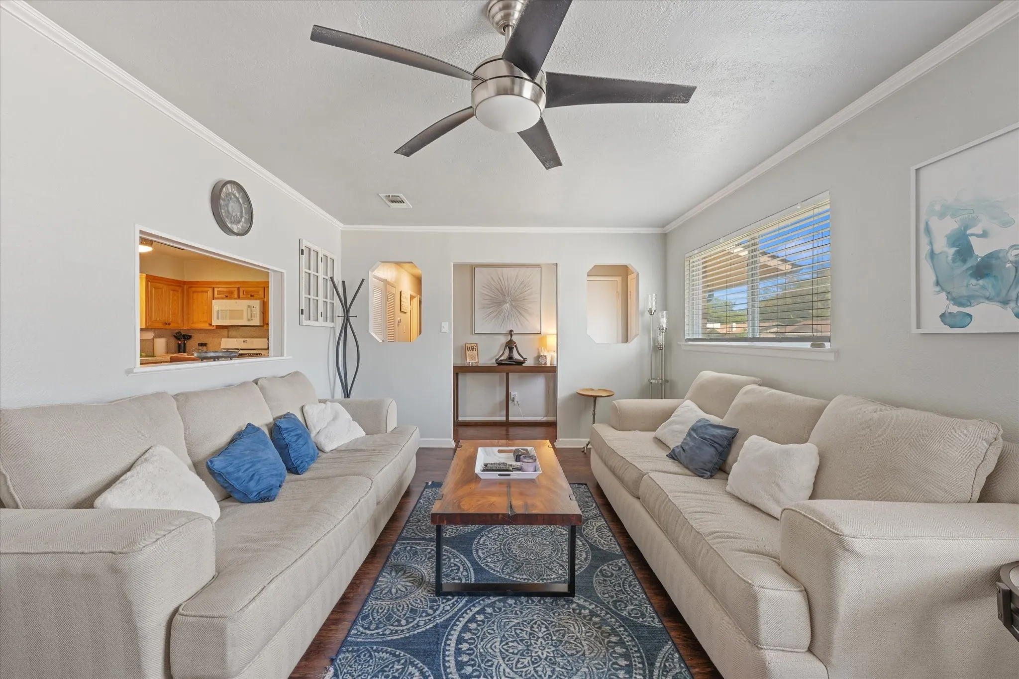 Single Family Residence For Sale in Tarrant County , 5733 Hanson Drive, Watauga, Texas 76148, 3 Bedroom, 2 Bathroom, 1 Garage spaces, 1,047 Sqft, built in 1964, mls#21349862, Real Estate Agent in Watauga, Homes For Sale in Tarrant county, Homes For Sale in Watauga, Realtor in Watauga Texas, Real Estate Brokerage Independent Realty Texas, Luminita Cordes Realtor