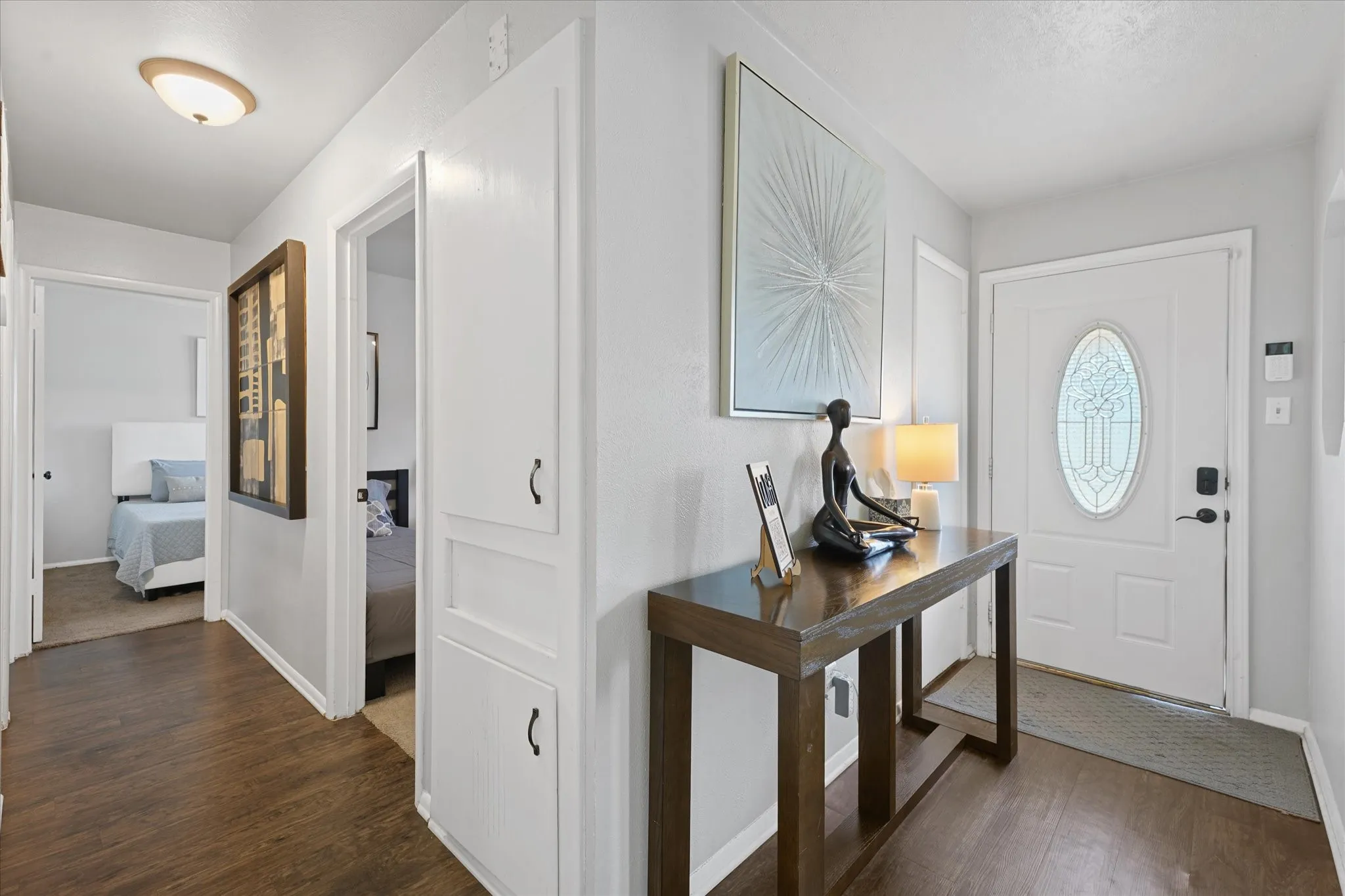 Single Family Residence For Sale in Tarrant County , 5733 Hanson Drive, Watauga, Texas 76148, 3 Bedroom, 2 Bathroom, 1 Garage spaces, 1,047 Sqft, built in 1964, mls#21349862, Real Estate Agent in Watauga, Homes For Sale in Tarrant county, Homes For Sale in Watauga, Realtor in Watauga Texas, Real Estate Brokerage Independent Realty Texas, Luminita Cordes Realtor
