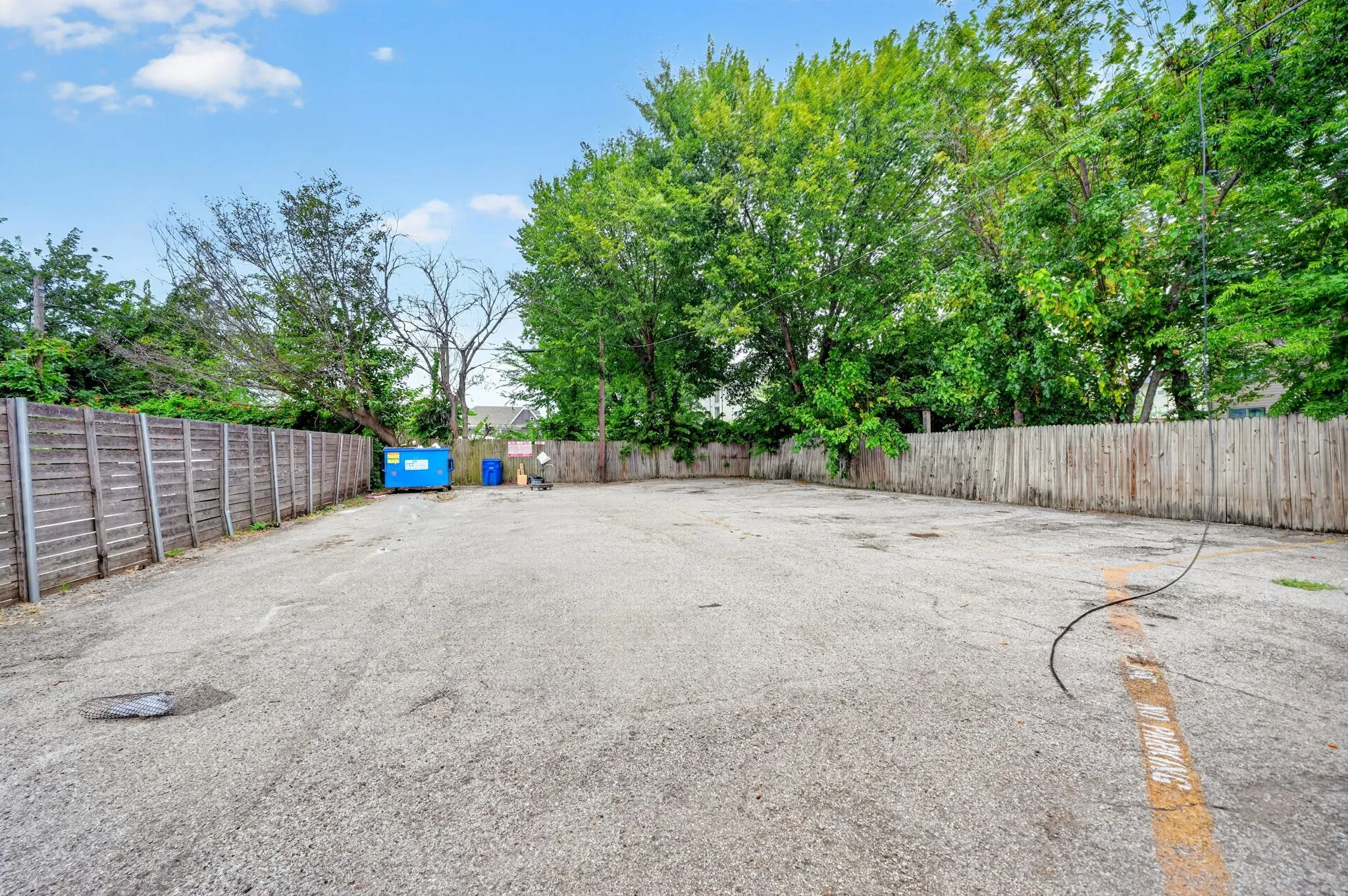 Apartment For Rent in Dallas County , 1417 Bennett Avenue G, Dallas, Texas 75206, 1 Bedroom, 1 Bathroom, Garage spaces, 600 Sqft, built in 1957, mls#21353522, Real Estate Agent in Dallas, Homes For Rent in Dallas county, Homes For Rent in Dallas, Realtor in Dallas Texas, Real Estate Brokerage Independent Realty Texas, Luminita Cordes Realtor