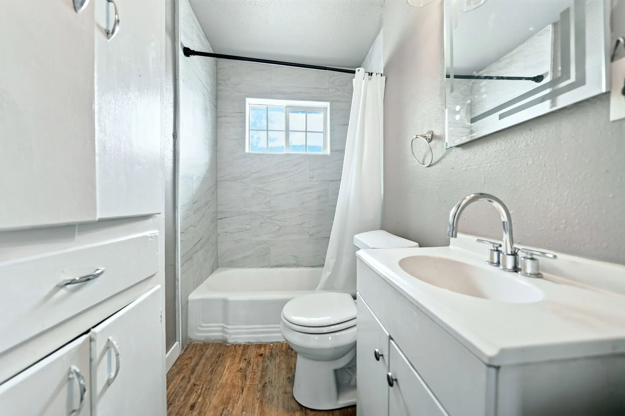 Apartment For Rent in Dallas County , 1417 Bennett Avenue G, Dallas, Texas 75206, 1 Bedroom, 1 Bathroom, Garage spaces, 600 Sqft, built in 1957, mls#21353522, Real Estate Agent in Dallas, Homes For Rent in Dallas county, Homes For Rent in Dallas, Realtor in Dallas Texas, Real Estate Brokerage Independent Realty Texas, Luminita Cordes Realtor