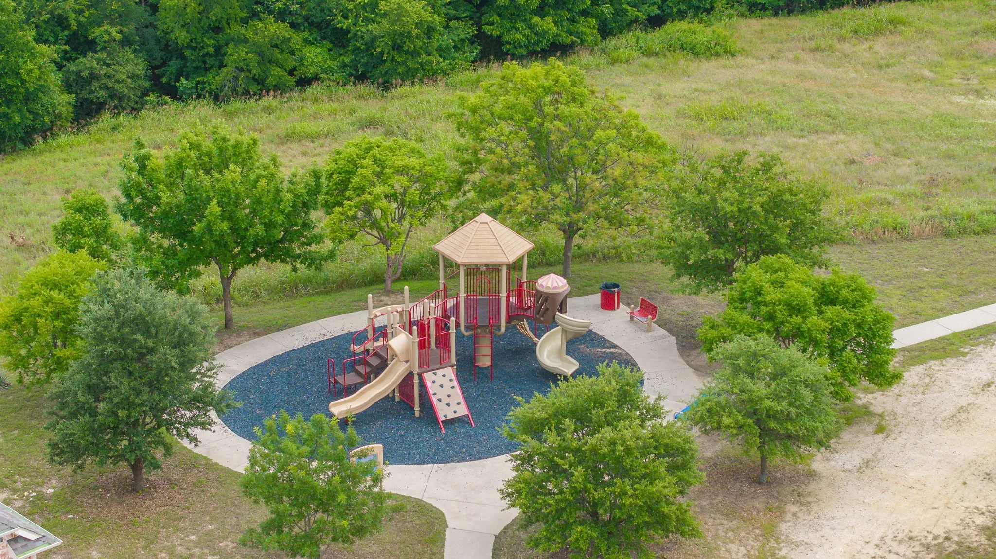 Single Family Residence For Sale in Parker County , 1544 Signature Drive, Weatherford, Texas 76087, 4 Bedroom, 4 Bathroom, 2 Garage spaces, 3,372 Sqft, built in 2017, mls#21353499, Real Estate Agent in Weatherford, Homes For Sale in Parker county, Homes For Sale in Weatherford, Realtor in Weatherford Texas, Real Estate Brokerage Independent Realty Texas, Luminita Cordes Realtor