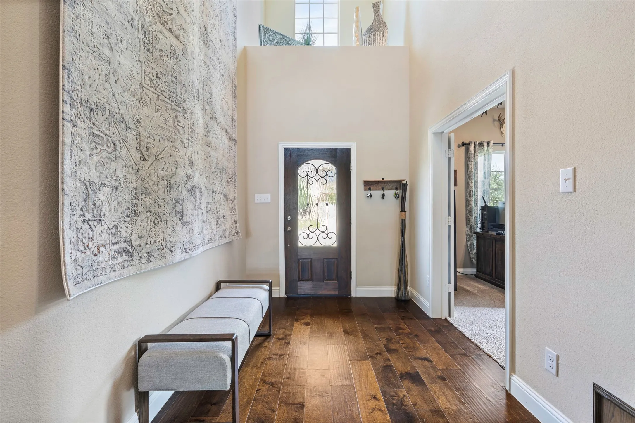 Single Family Residence For Sale in Parker County , 1544 Signature Drive, Weatherford, Texas 76087, 4 Bedroom, 4 Bathroom, 2 Garage spaces, 3,372 Sqft, built in 2017, mls#21353499, Real Estate Agent in Weatherford, Homes For Sale in Parker county, Homes For Sale in Weatherford, Realtor in Weatherford Texas, Real Estate Brokerage Independent Realty Texas, Luminita Cordes Realtor