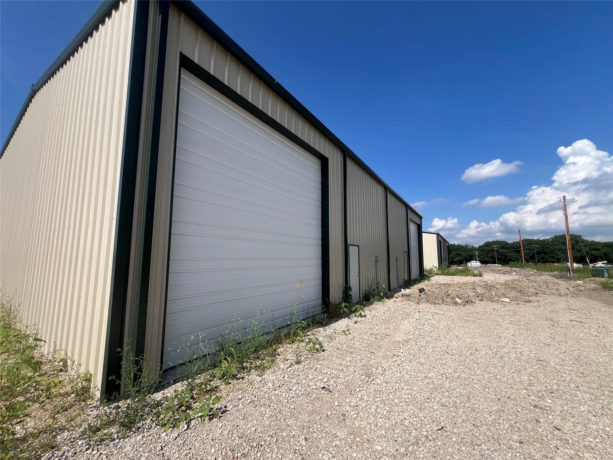 Warehouse For Rent in Ellis County , 3537 S Hwy 287, Waxahachie, Texas 75165, 0, 0, Garage spaces, 0 Sqft, built in 2026, Price $6,000, mls#21353532, Real Estate Agent in Waxahachie, Homes For Rent in Ellis county, Homes For Rent in Waxahachie, Realtor in Waxahachie Texas, Real Estate Brokerage Independent Realty Texas, Luminita Cordes Realtor