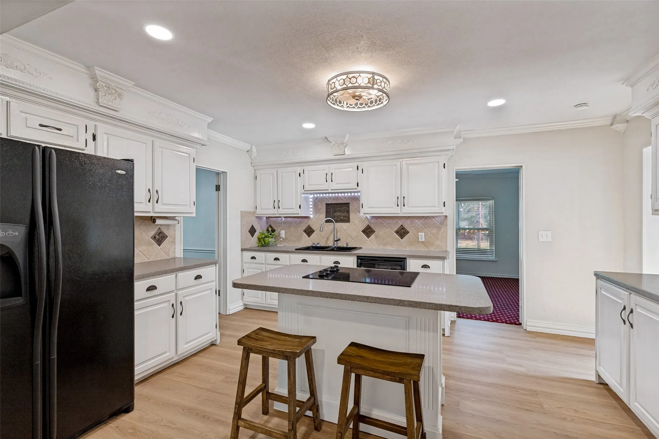 Single Family Residence For Rent in Collin County , 1020 Winningkoff Road, Lucas, Texas 75002, 4 Bedroom, 2 Bathroom, 3 Garage spaces, 2,025 Sqft, built in 1955, mls#21352558, Real Estate Agent in Lucas, Homes For Rent in Collin county, Homes For Rent in Lucas, Realtor in Lucas Texas, Real Estate Brokerage Independent Realty Texas, Luminita Cordes Realtor