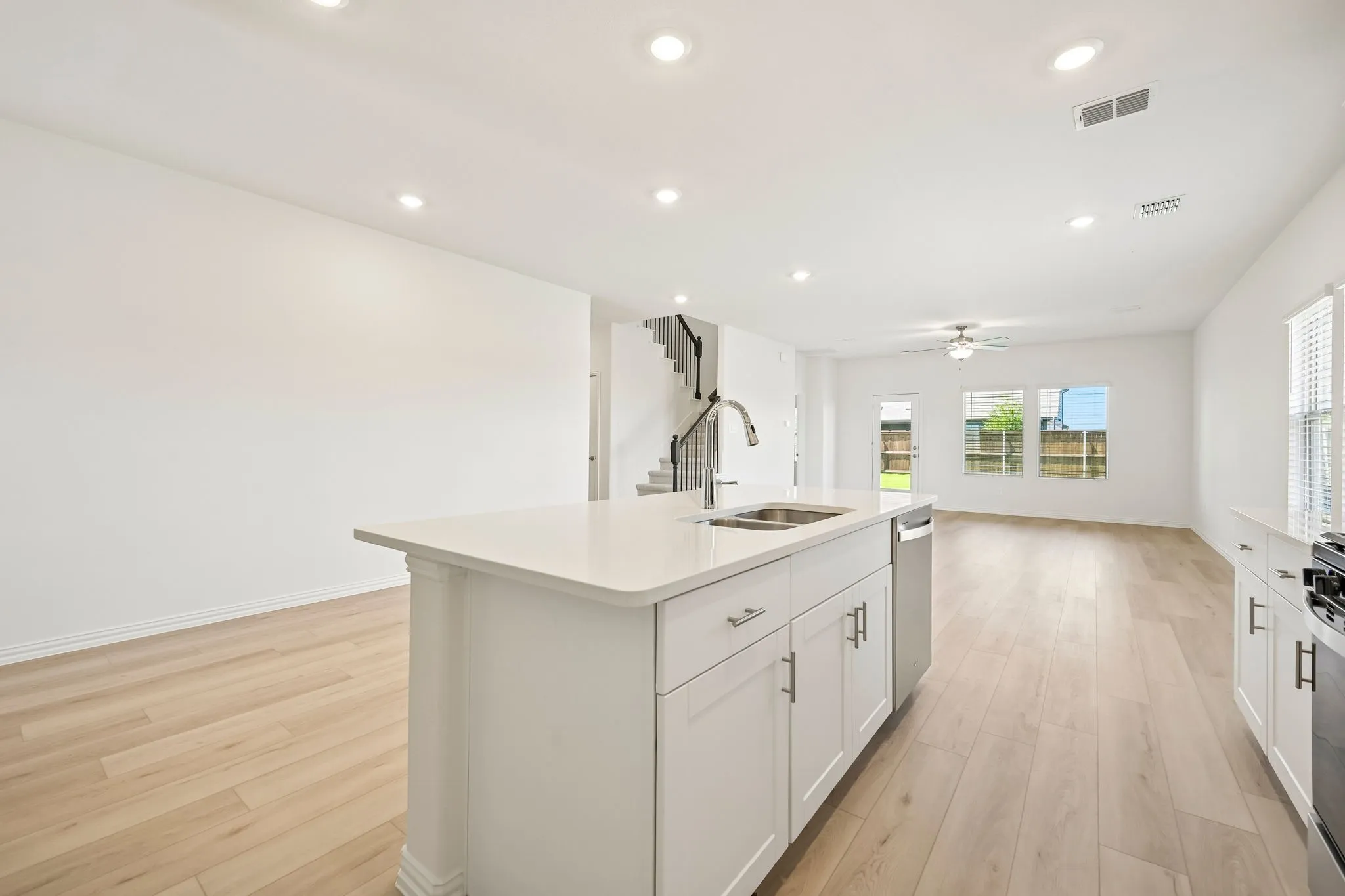 Photo is not of the actual home, but is an inspirational photo of builder’s model home and may depict options, furnishings, and/or decorator features that are not included.