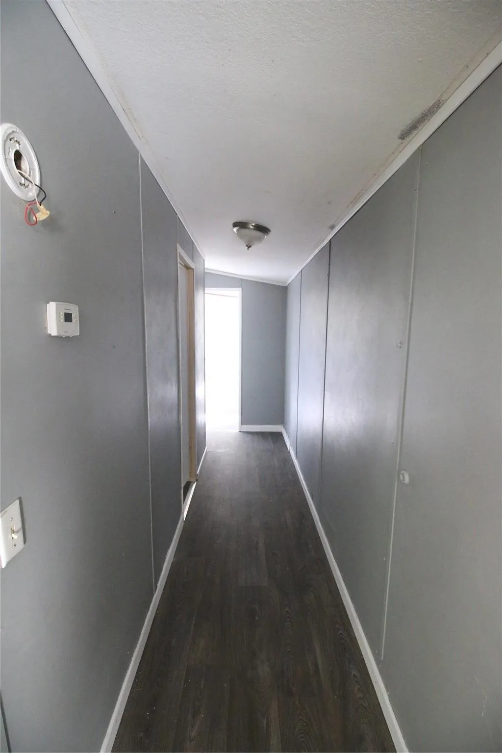Manufactured Home For Rent in Hunt County , 10164 Gaillard Lake, Wills Point, Texas 75169, 3 Bedrooms, 2 Bathrooms, Garage spaces, 2,216 Sqft, built in 1975, Price $1,595, mls#21353548, Real Estate Agent in Wills Point, Homes For Rent in Hunt county, Homes For Rent in Wills Point, Realtor in Wills Point Texas, Real Estate Brokerage Independent Realty Texas, Luminita Cordes Realtor